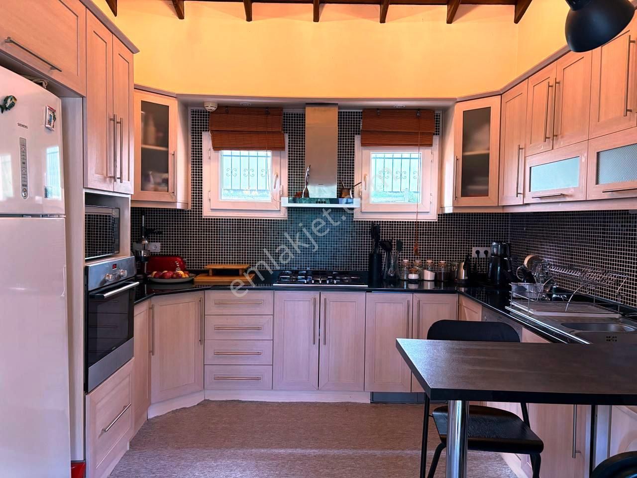 Kemer Beycik'te Eşsiz Konumda Mobilyalı Kiralık Site İçi Müstakil - Görsel 18