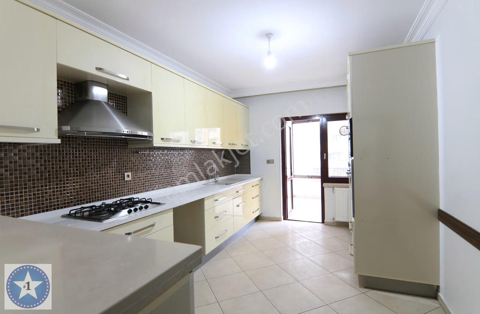 Çukurambarın Kalbinde Metro 750 Çarşı Merkezi 450 Metre - Görsel 18