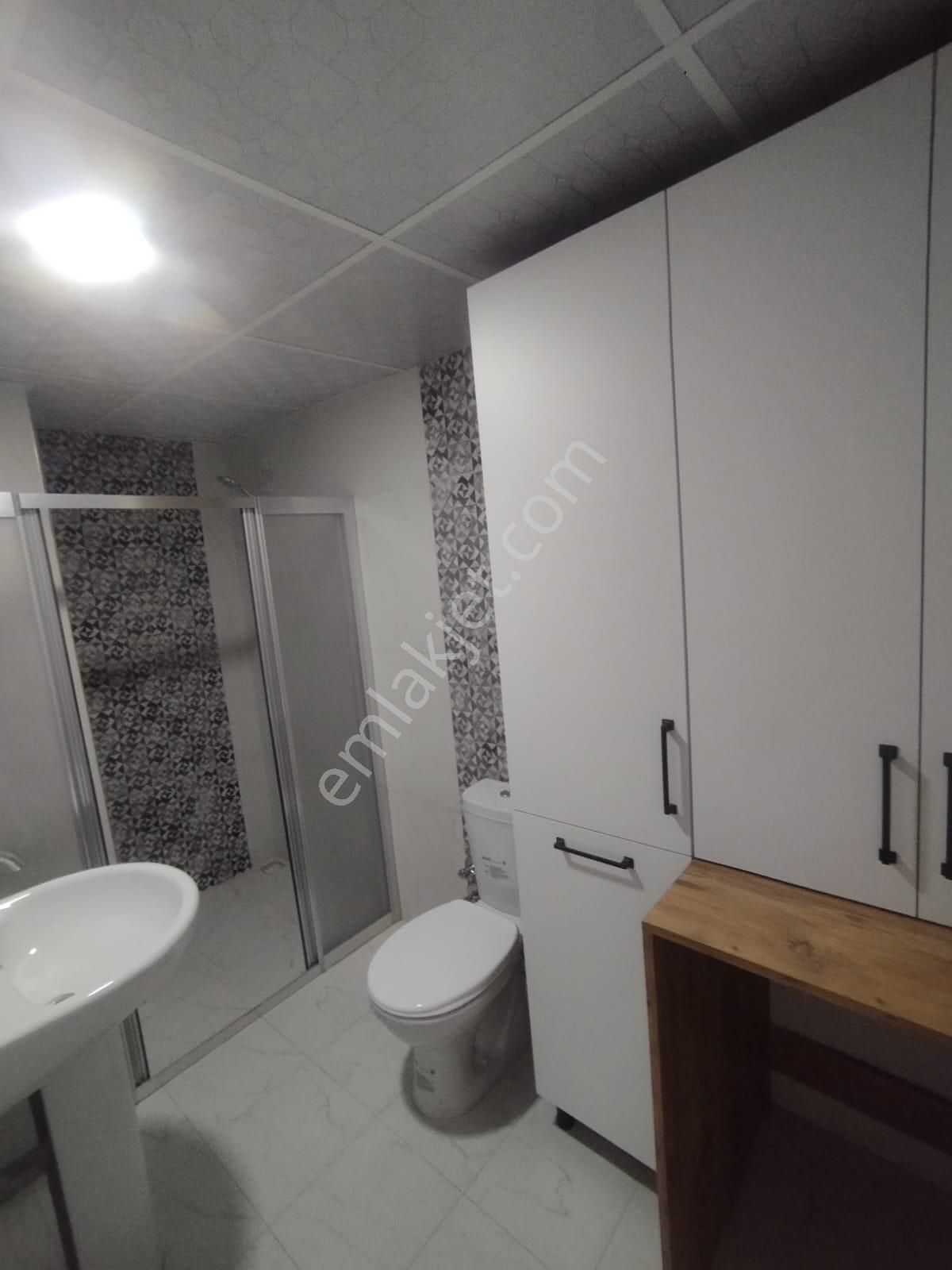 🌟 Premium İlan | Çamlıca Mahallesi | Asansörlü | Kapalı Garajlı | 1+1 - Görsel 4