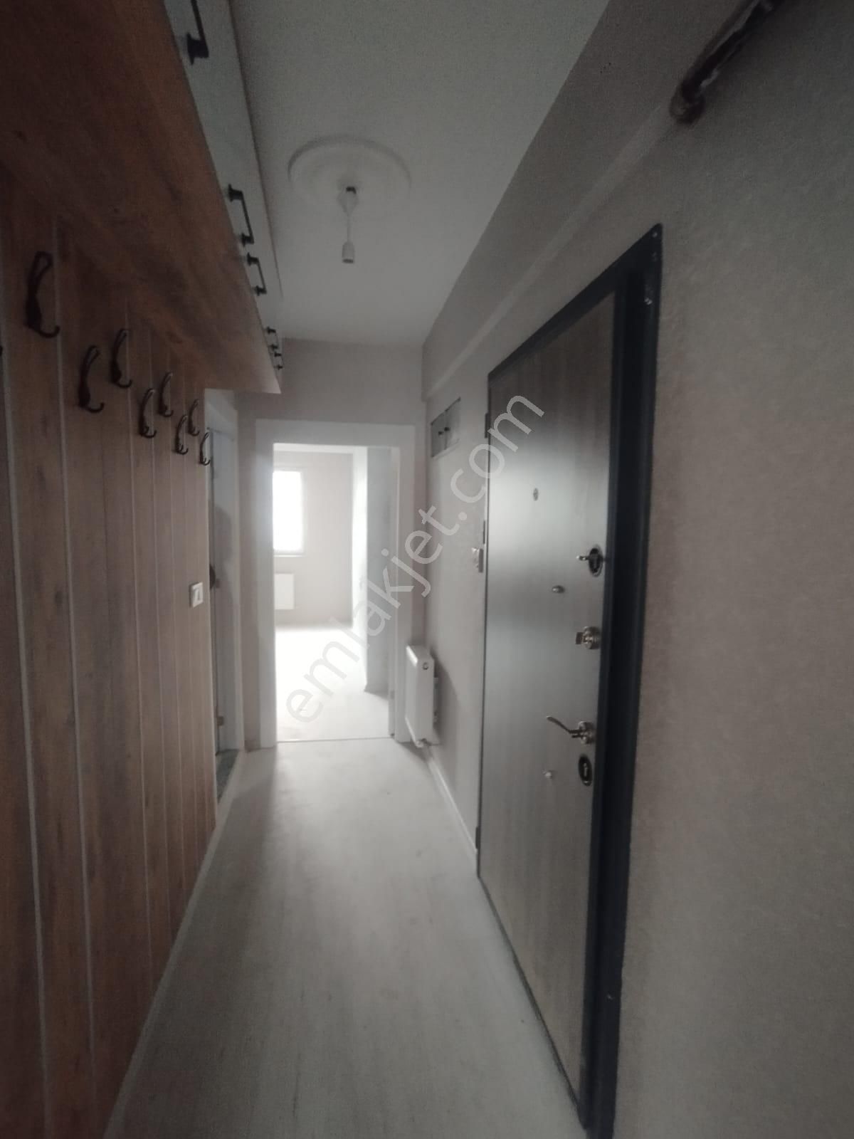 🌟 Premium İlan | Çamlıca Mahallesi | Asansörlü | Kapalı Garajlı | 1+1 - Görsel 9