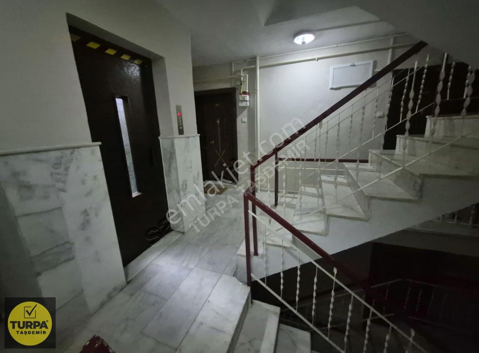 Buca Hasanağa Bahçesine Yakın Kiralık 3+1 Site İçi Asansörlü - Görsel 18