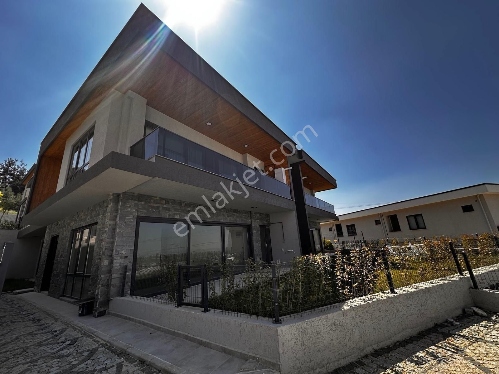 Kapital'den Gümüştepe'de Panoramik Şehir&orman Manzaralı Satılık 3+1 Daire