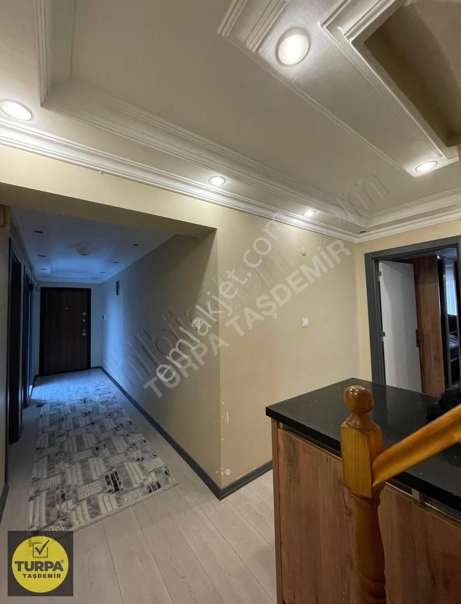 Karşıyaka Dedebaşı Mah.'nde Ferah Satılık Dubleks Daire (4+1) - Görsel 22