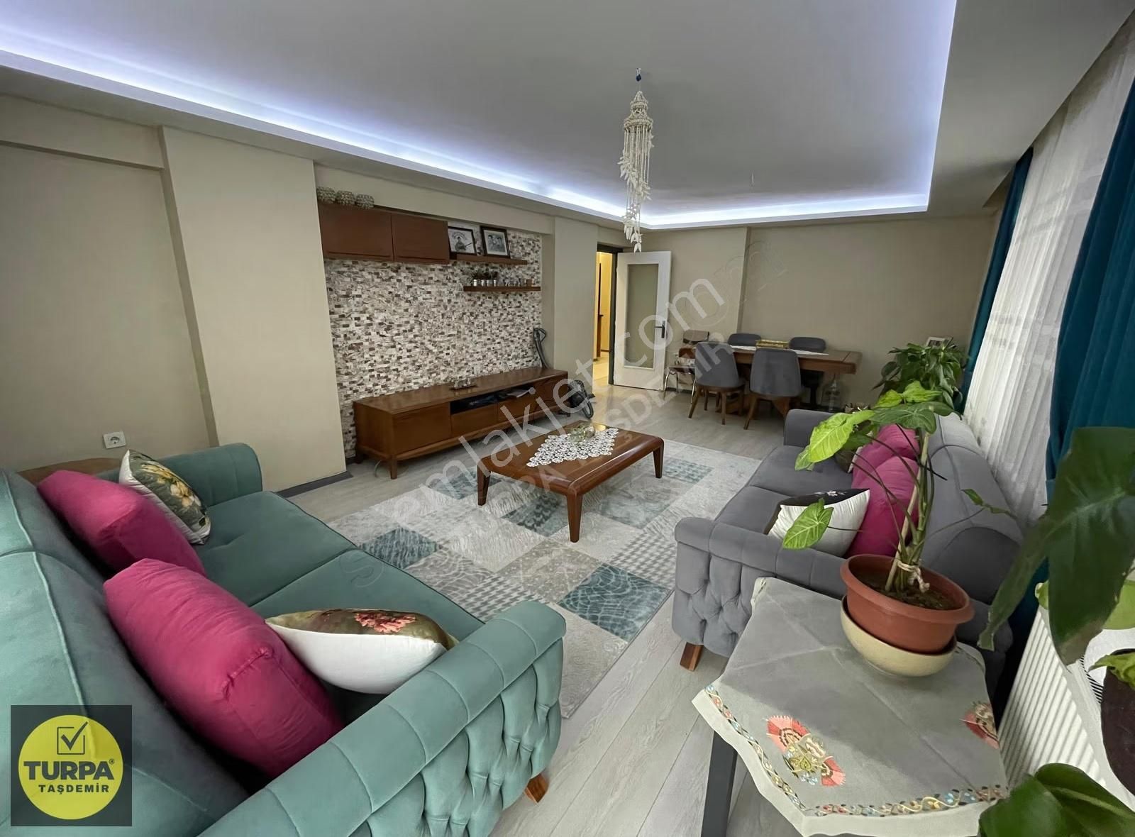 Karşıyaka Dedebaşı Mah.'nde Ferah Satılık Dubleks Daire (4+1) - Görsel 5