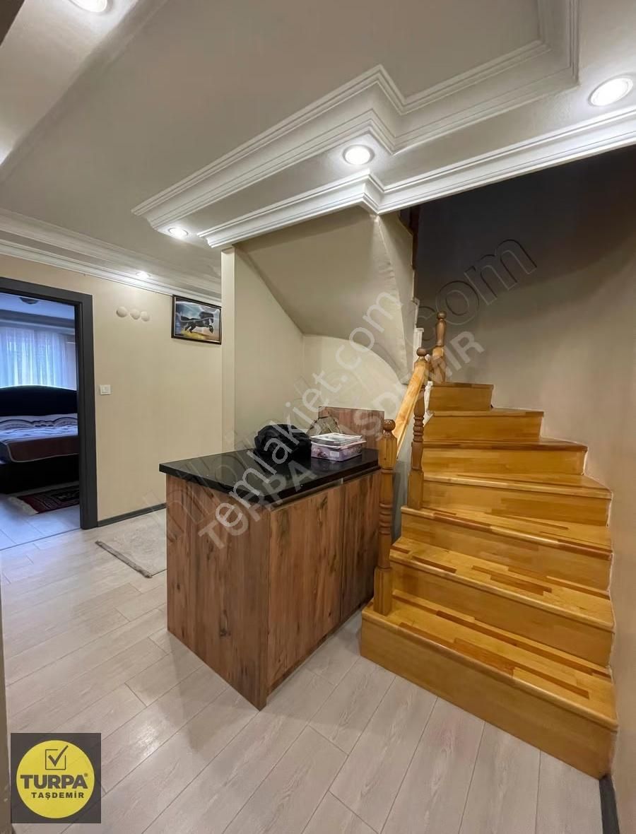 Karşıyaka Dedebaşı Mah.'nde Ferah Satılık Dubleks Daire (4+1) - Görsel 20