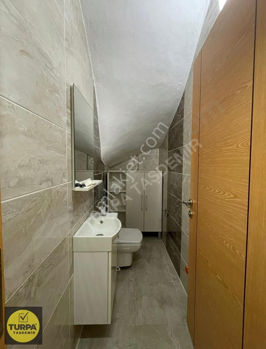Menderes Mithatpaşa Mahallesi'nde Satılık İkiz Villa (tripleks) - Görsel 24