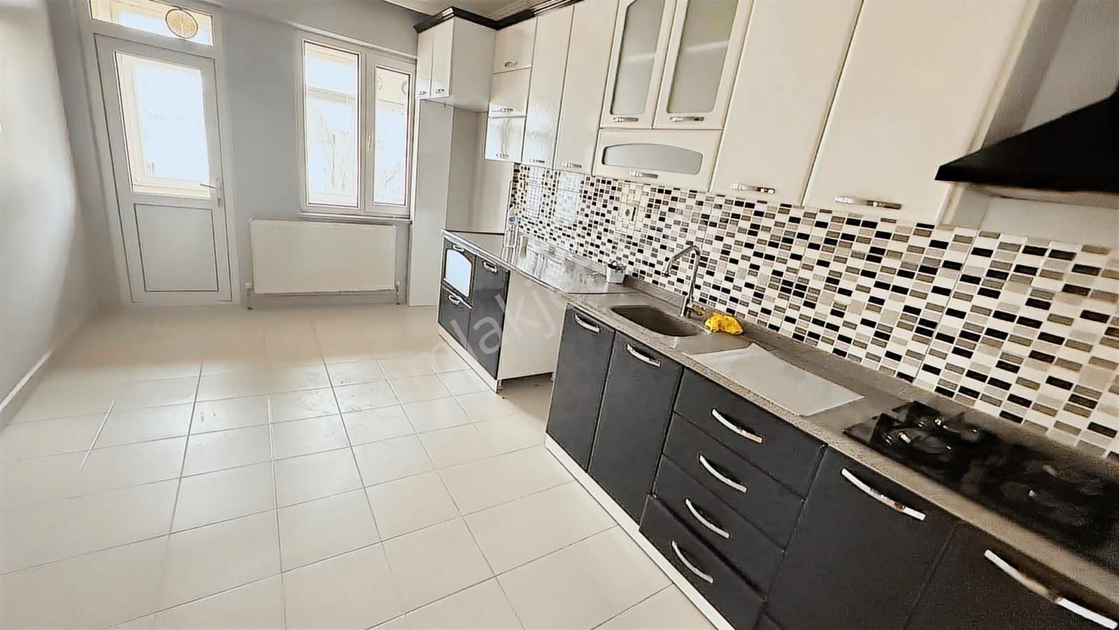 Nova'dan Tapu Dairesi Ve Asuva Park Yakını Kiralık 3+1 Daire - Görsel 17