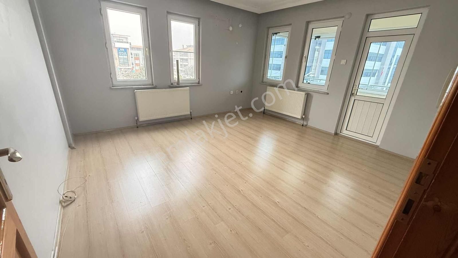 Nova'dan Tapu Dairesi Ve Asuva Park Yakını Kiralık 3+1 Daire - Görsel 7