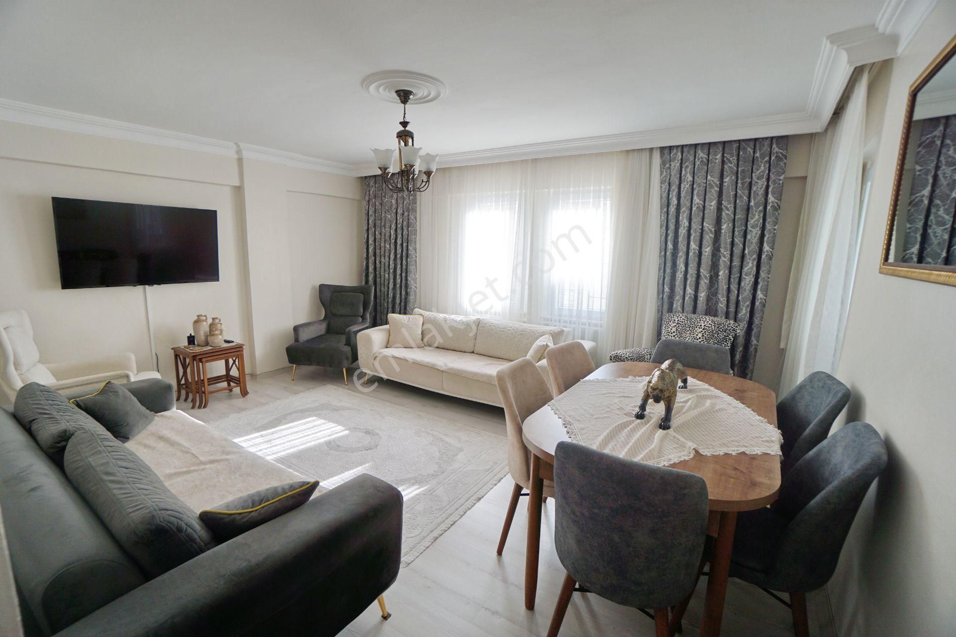 *meral R1846 Yeşilova Mah Masrafsız Geniş 2+1 Ara Kat Satılık Daire