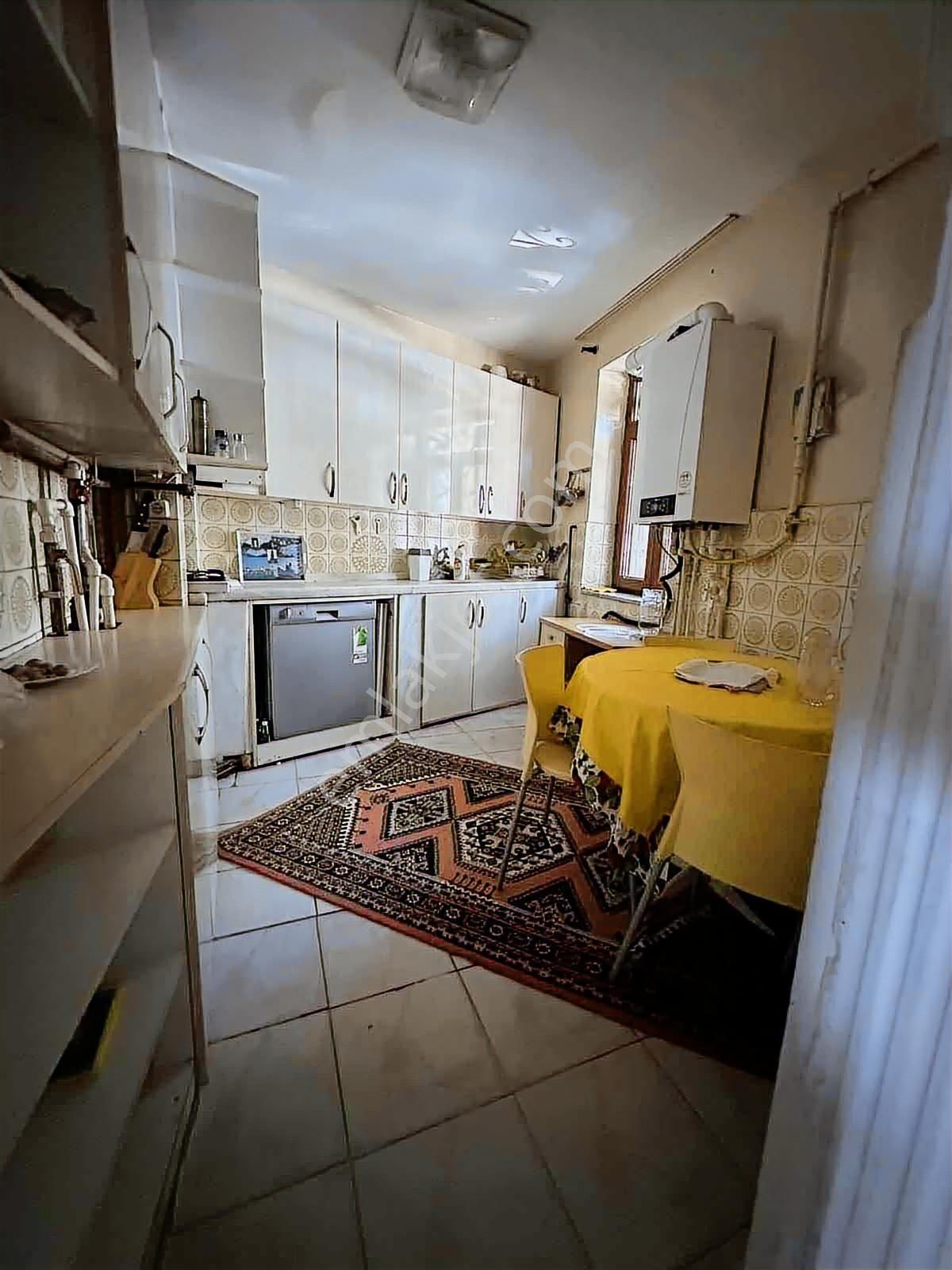 Merkezde Şehir Manzaralı Nostaljik Müstakil Ev - Görsel 22