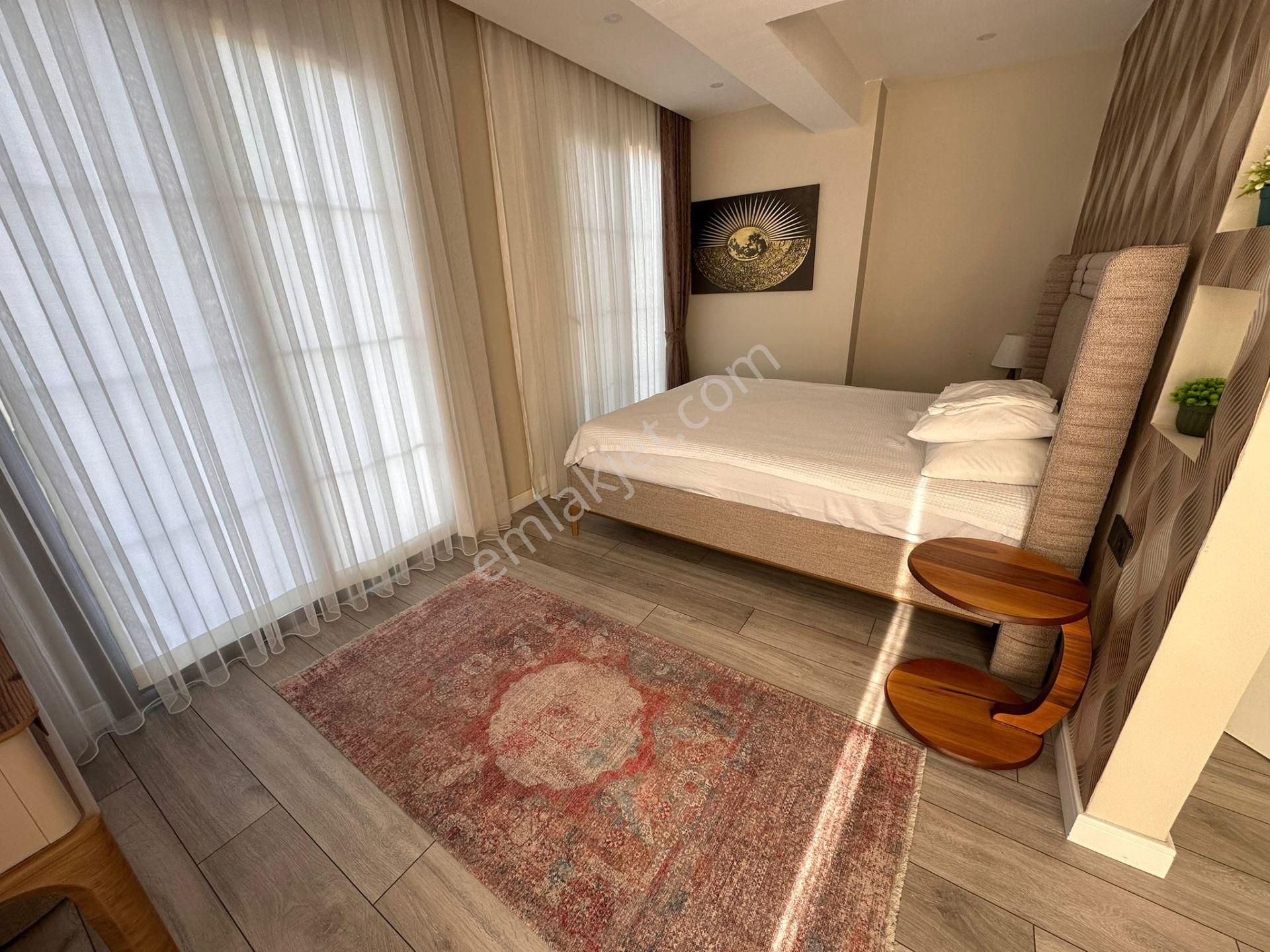 Stop’tan Ovacık 500m² Arsa İçerisinde 3+1 Tribleks Villa - Görsel 13