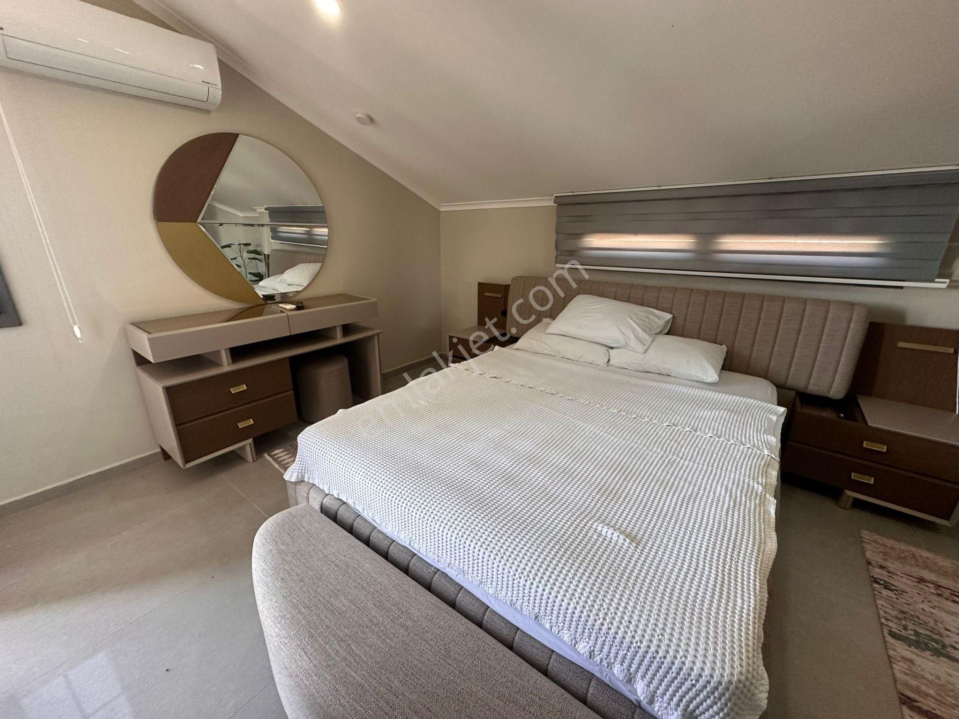 Stop’tan Ovacık 500m² Arsa İçerisinde 3+1 Tribleks Villa - Görsel 16