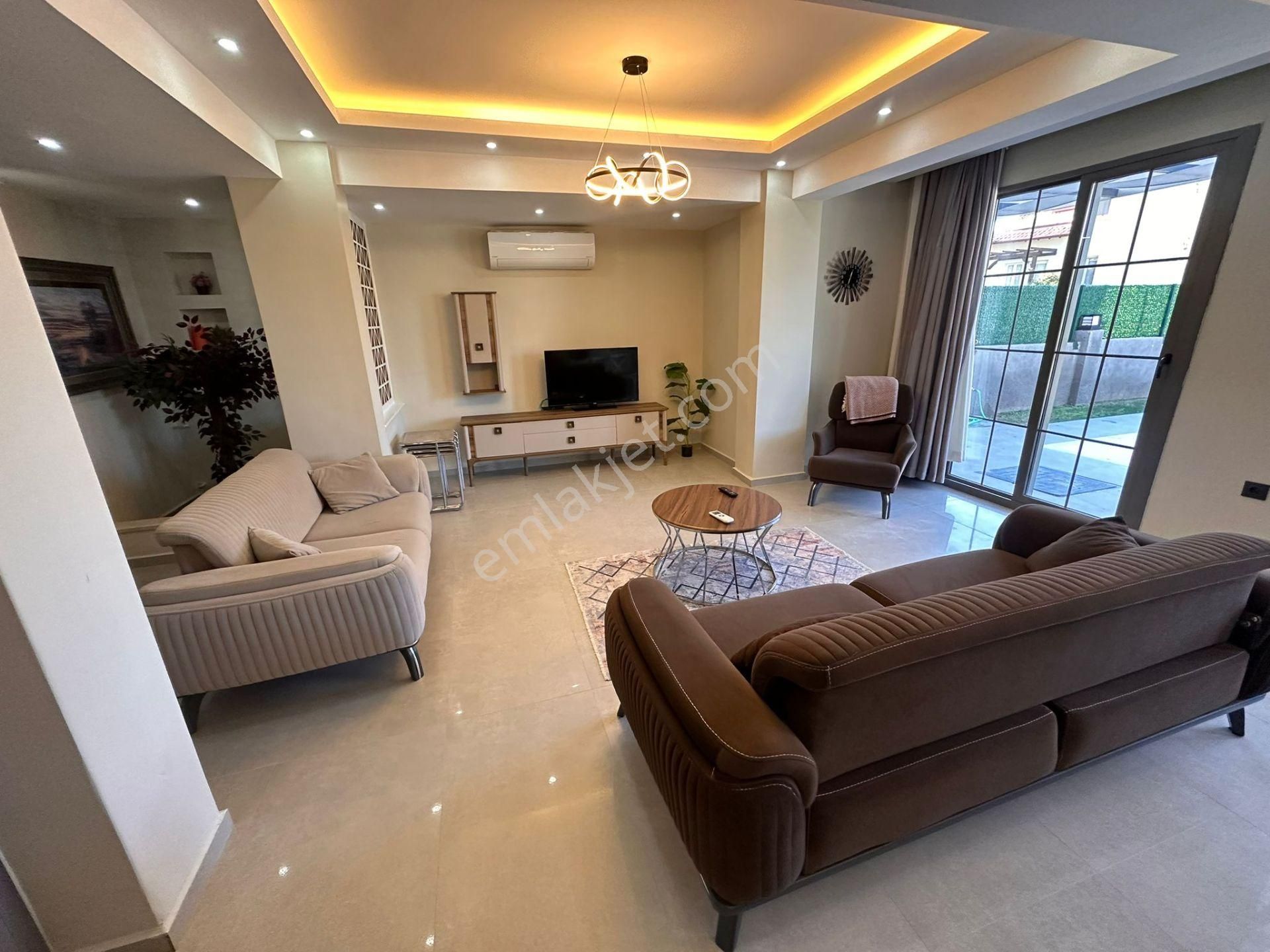 Stop’tan Ovacık 500m² Arsa İçerisinde 3+1 Tribleks Villa - Görsel 10