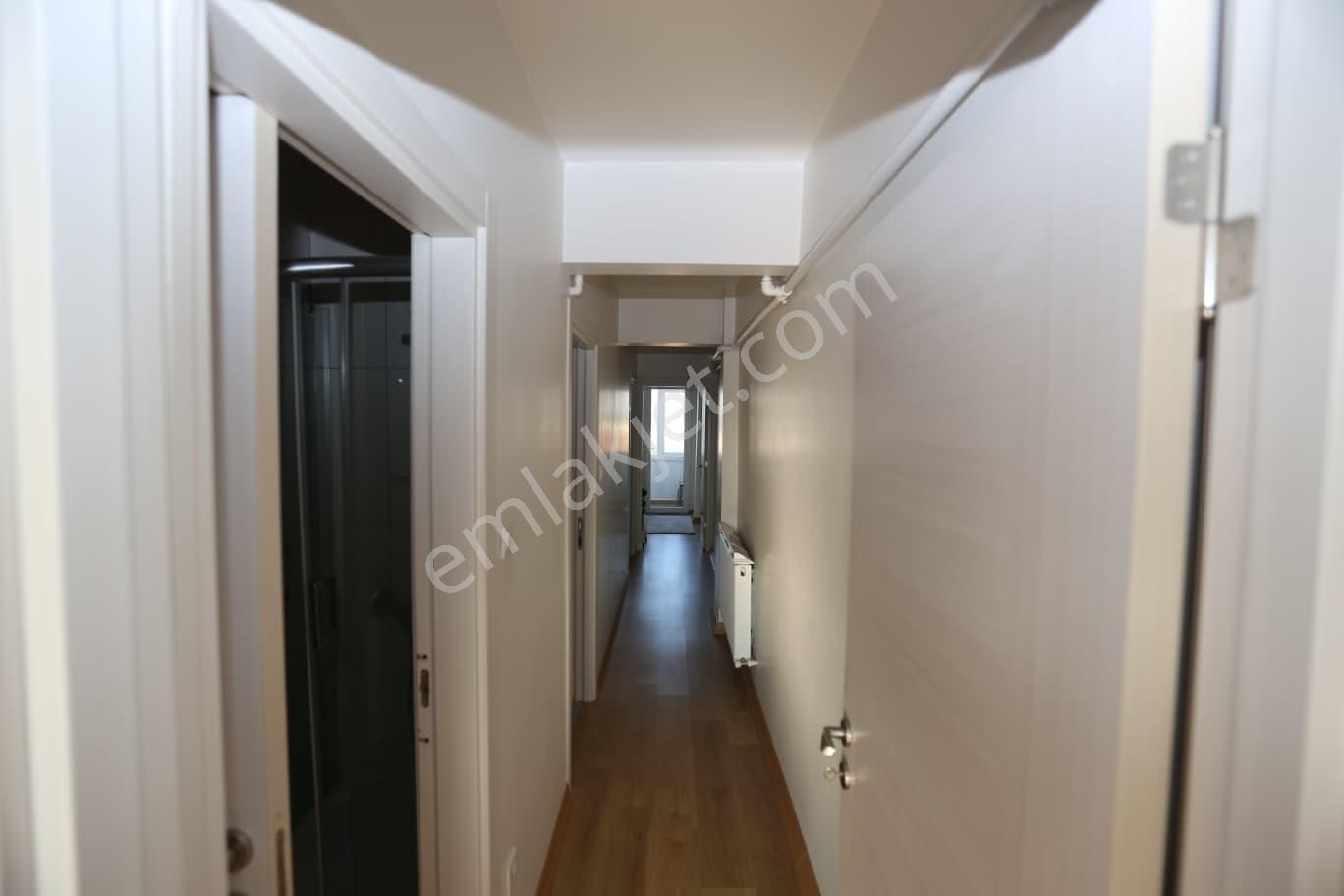 Üsküdar İcadiye 'de Boğaz Manzaralı Eşyalı 2+1 Kiralık Daire - Görsel 8