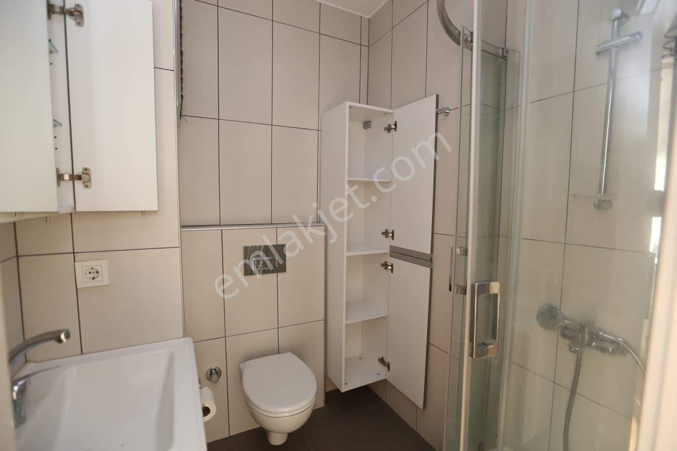 Üsküdar İcadiye 'de Boğaz Manzaralı Eşyalı 2+1 Kiralık Daire - Görsel 12