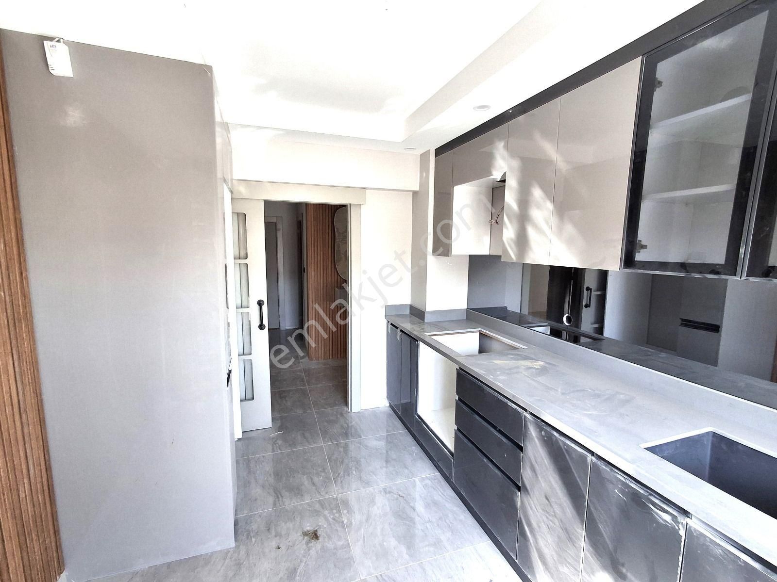 Süvari Mahalleseinde 3+1 Sıfır Asansörlü Ara Kat Efsane Fırsat Satılık Daire - Görsel 4