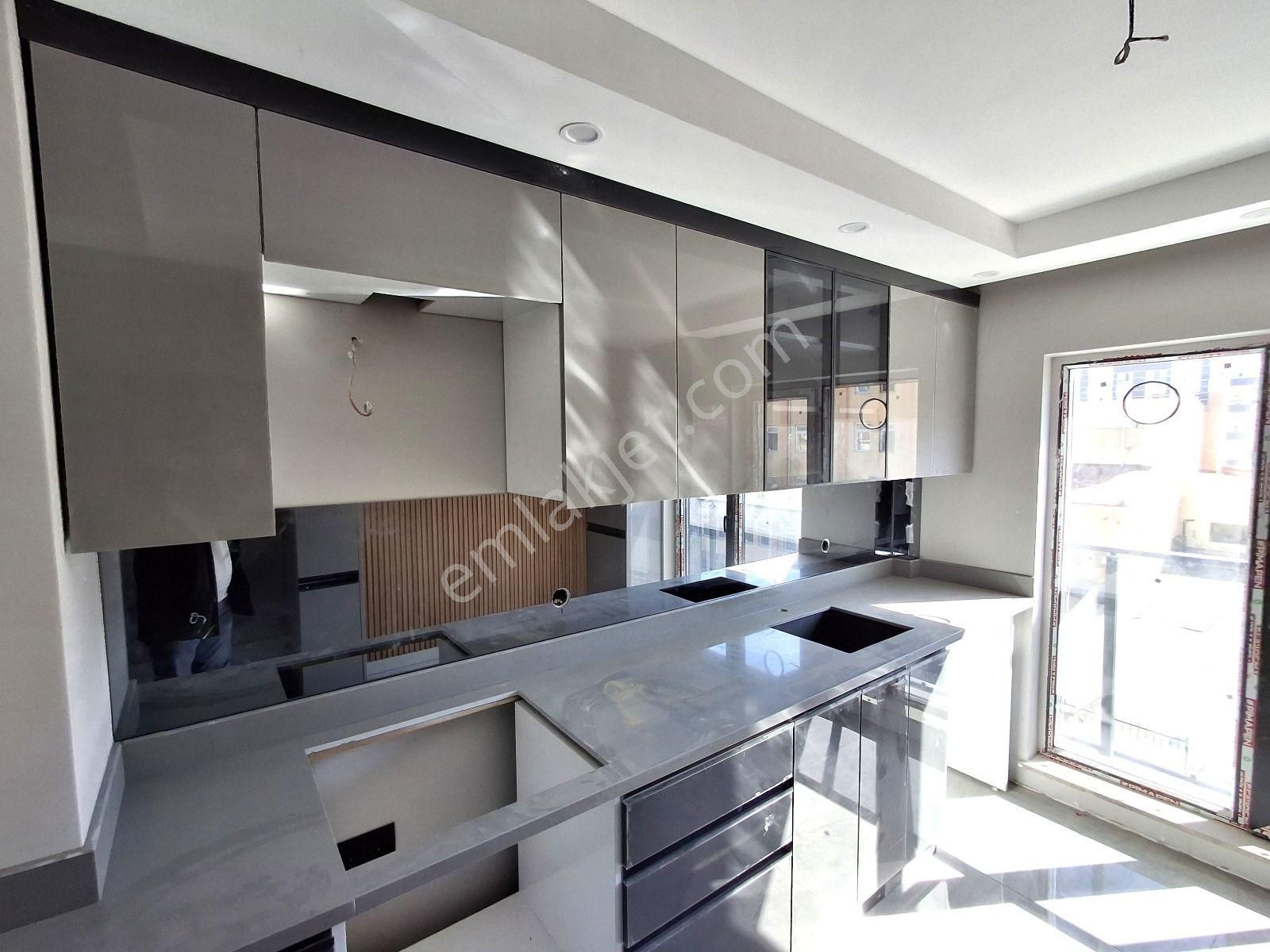 Süvari Mahalleseinde 3+1 Sıfır Asansörlü Ara Kat Efsane Fırsat Satılık Daire - Görsel 3