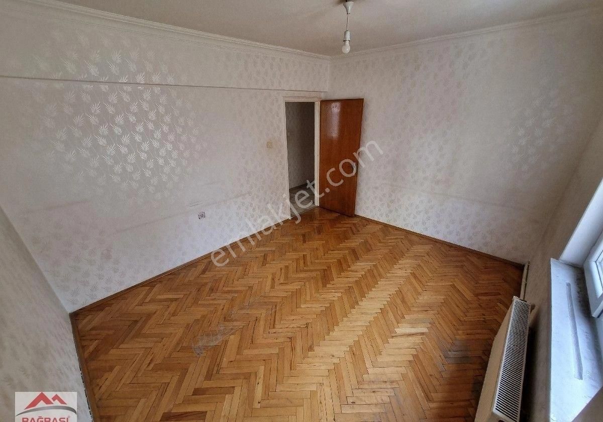 Ayvalı Mah Cadde Üzeri Antares Ve Şehir Hast. Yakını Ortakat 3+1 Bağımsız Kiralık Daire - Görsel 7