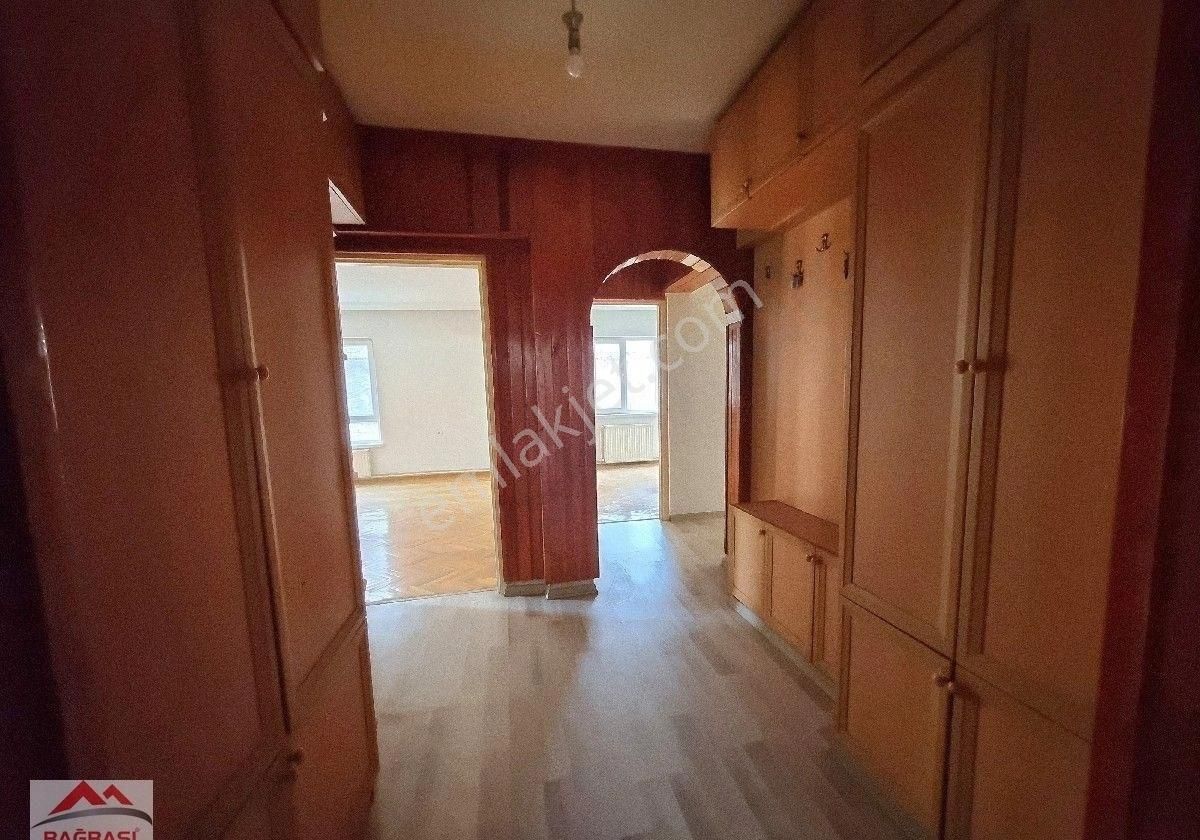 Ayvalı Mah Cadde Üzeri Antares Ve Şehir Hast. Yakını Ortakat 3+1 Bağımsız Kiralık Daire - Görsel 12