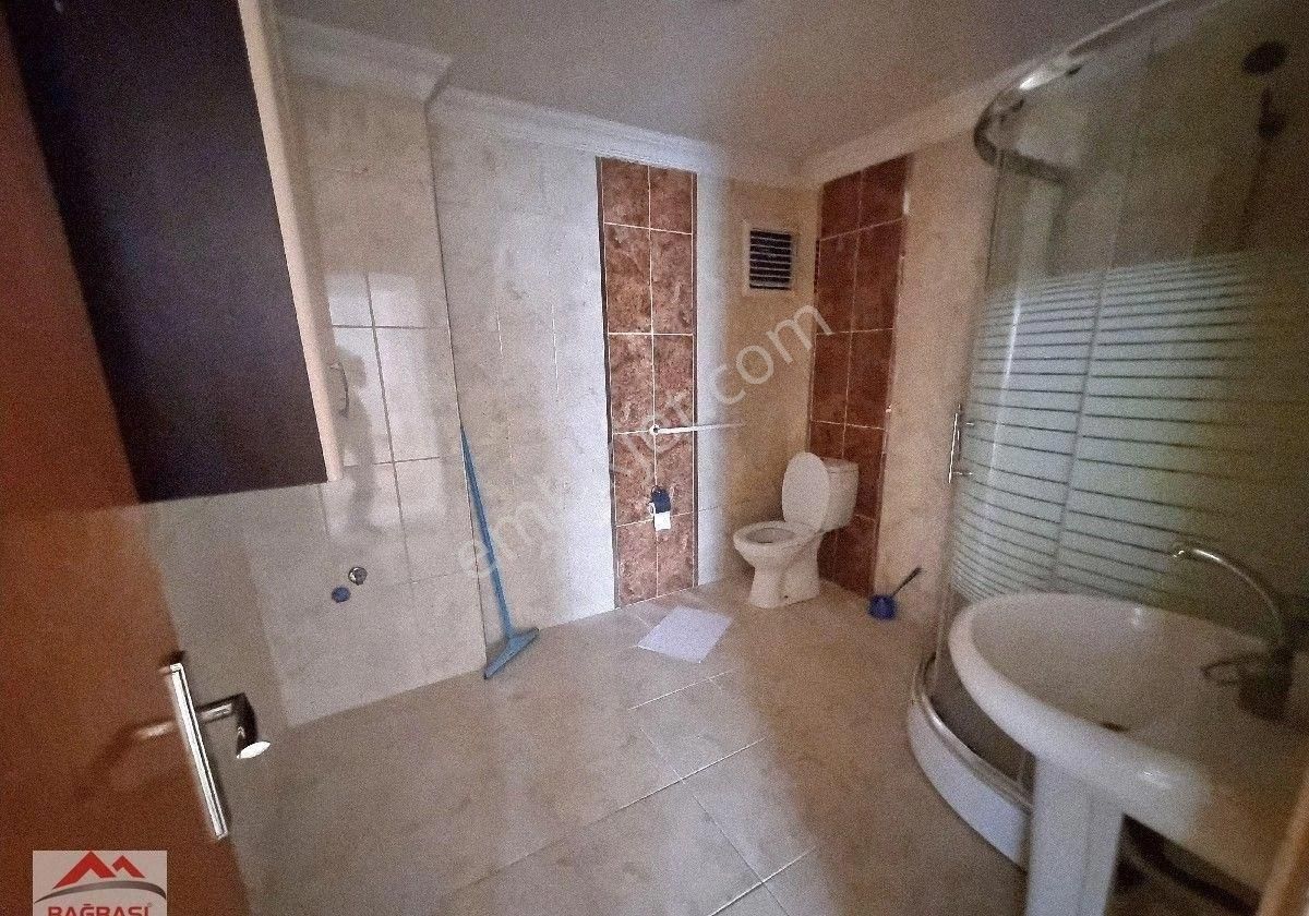 Ayvalı Mah Cadde Üzeri Antares Ve Şehir Hast. Yakını Ortakat 3+1 Bağımsız Kiralık Daire - Görsel 17