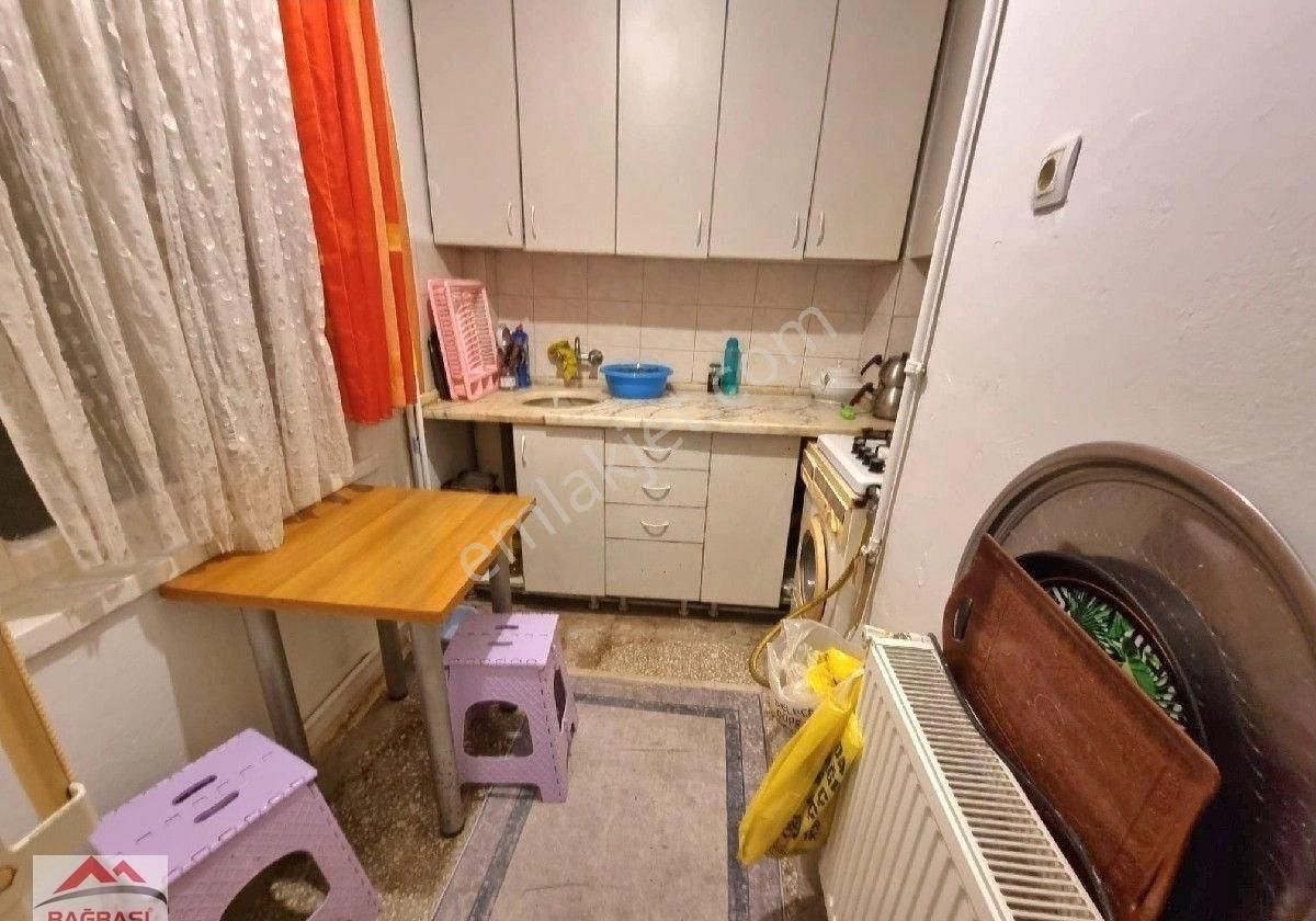 Yenimahalle / Cengiz Sokak'ta 2+1 Ara Kat Kombili Güney Cephe - Görsel 7