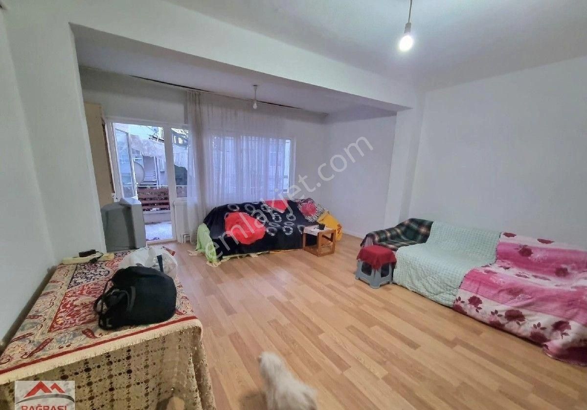 Yenimahalle / Cengiz Sokak'ta 2+1 Ara Kat Kombili Güney Cephe - Görsel 2