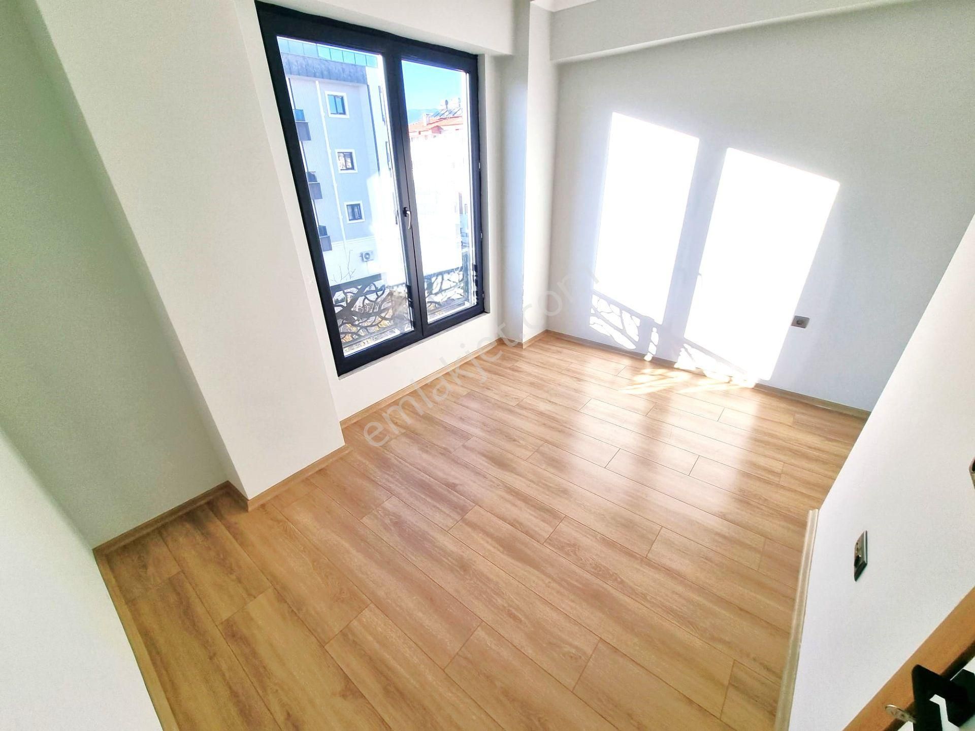 💎akçay'da Aygül'den 💎merkezi Lokasyon'da Sıfır Geniş Balkonlu Asansörlü Lüks 2+1 Satılık Daireler - Görsel 12