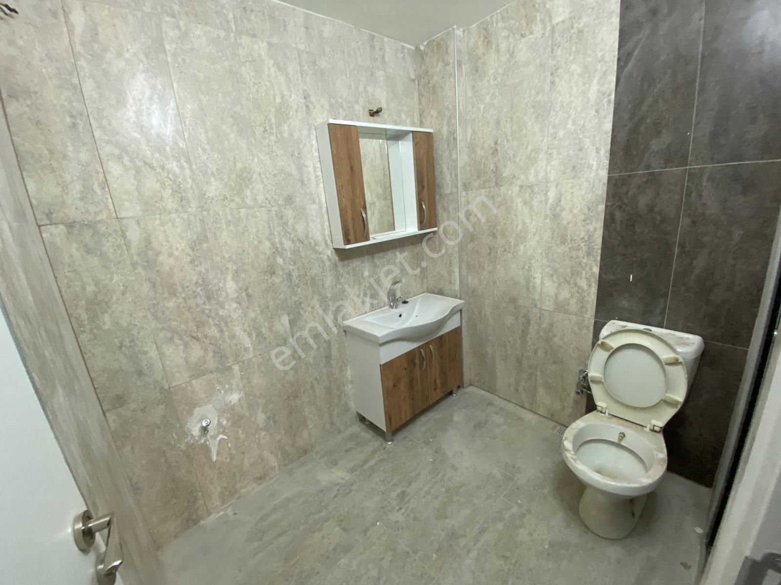 Hatay Arap Hasan Mahallesinde Şerif Remzi Okulu Metro Yakını 2+1 Doğalgazlı Satılık Daire - Görsel 4