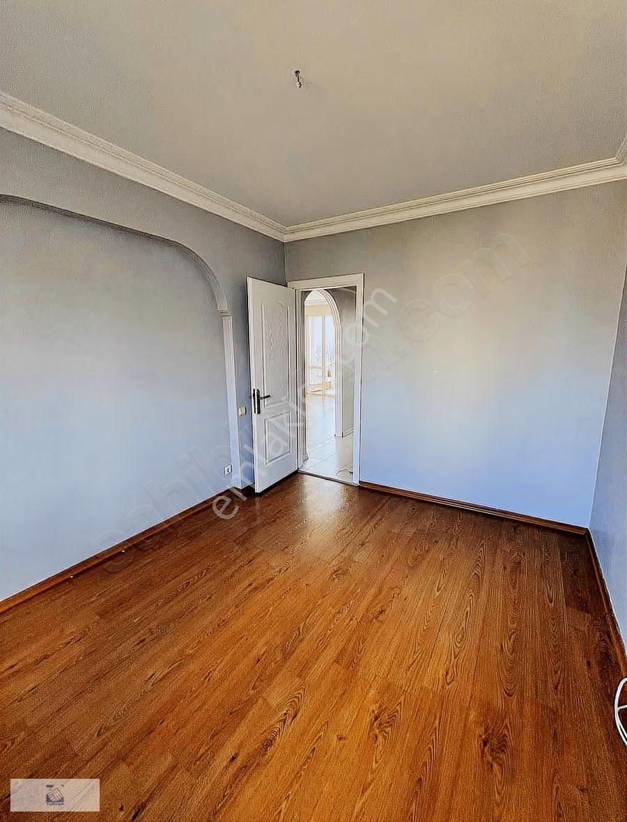 Esenkent Yasemin Evleri Merkezi Konum 3+1 Tadilatlı Daire - Görsel 3