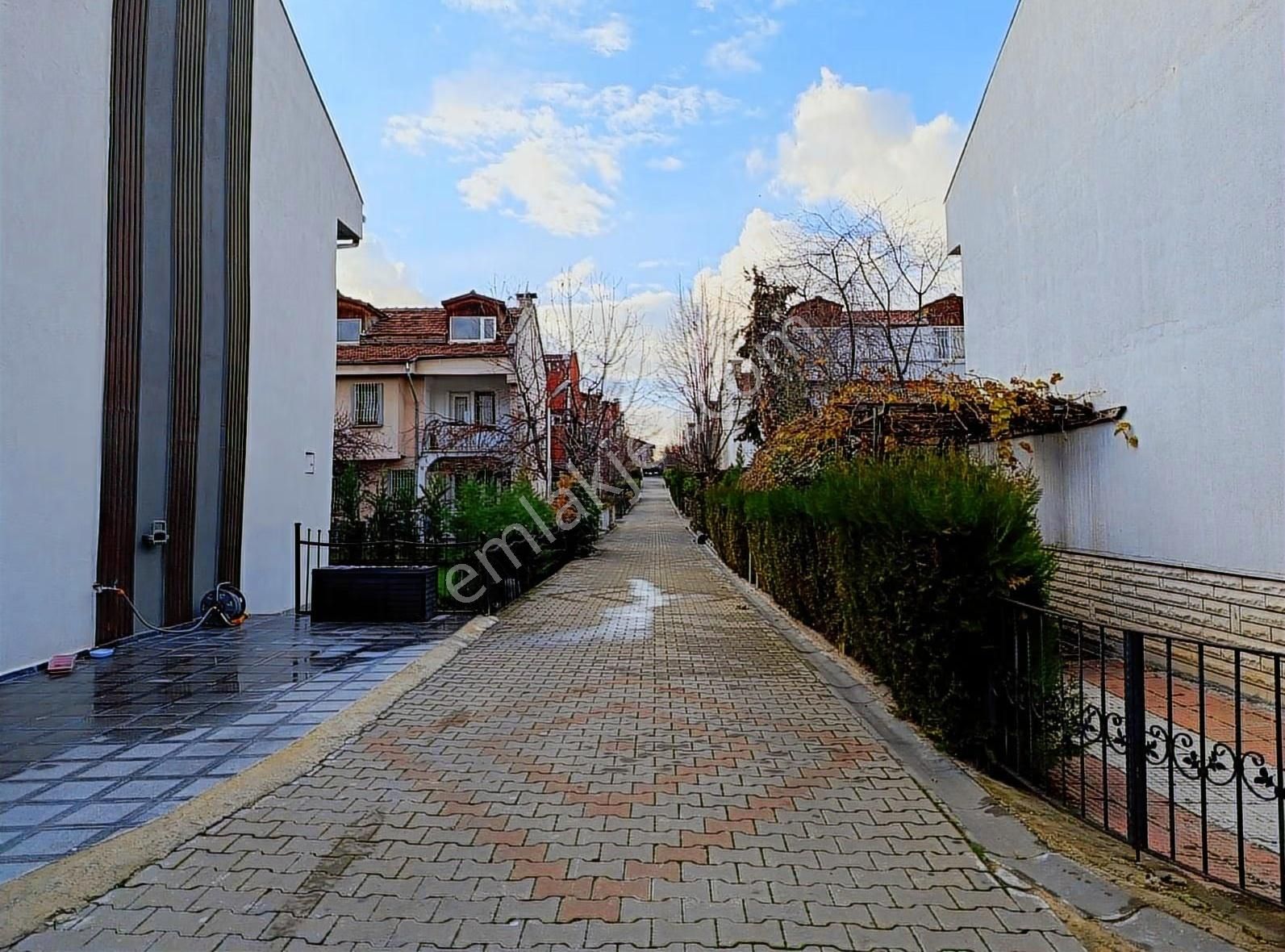 Batıkent İlkyerleşim Köklü 1 Sitesi Satılık Müstakil Villa - Görsel 20