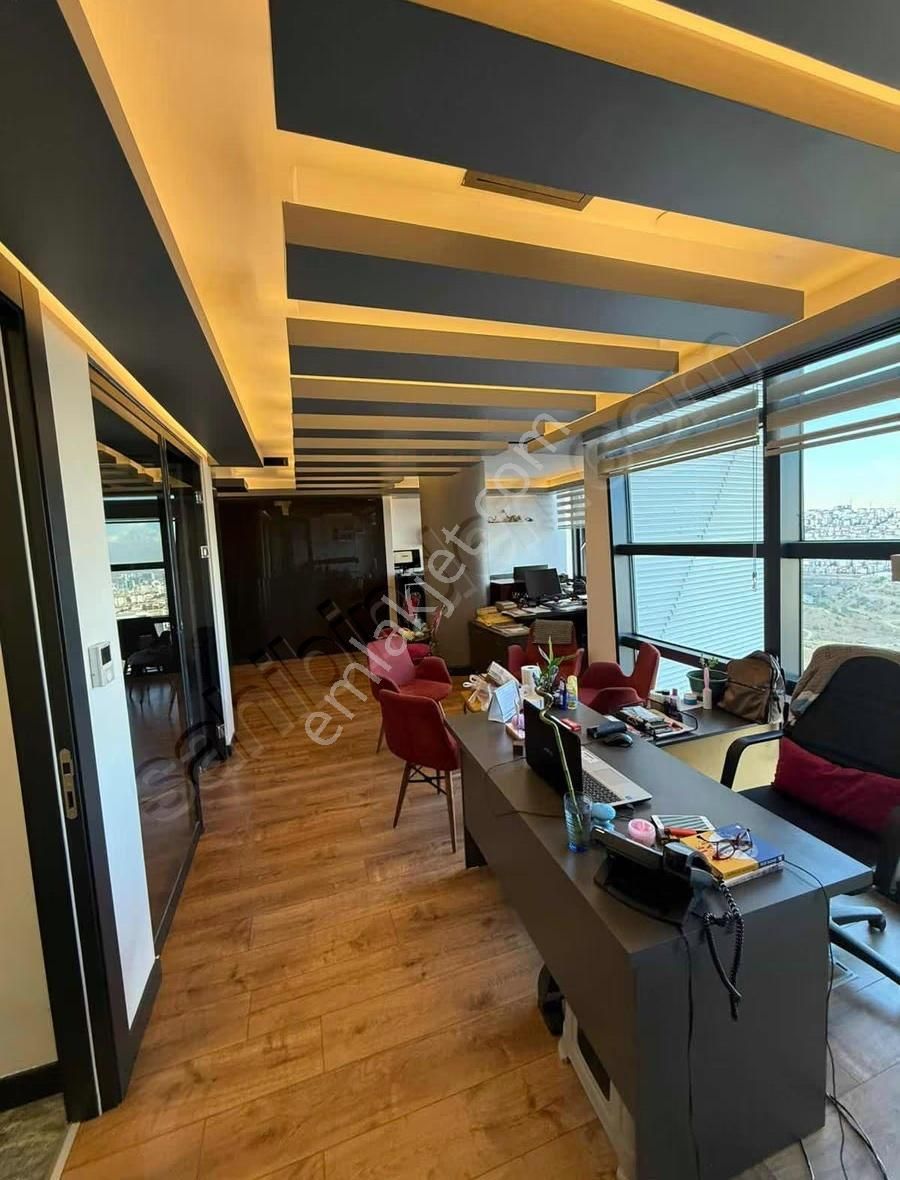 Yıldız Kule'de 20. Katta Full Donanımlı 2+1 Satılık Ofis - Görsel 4