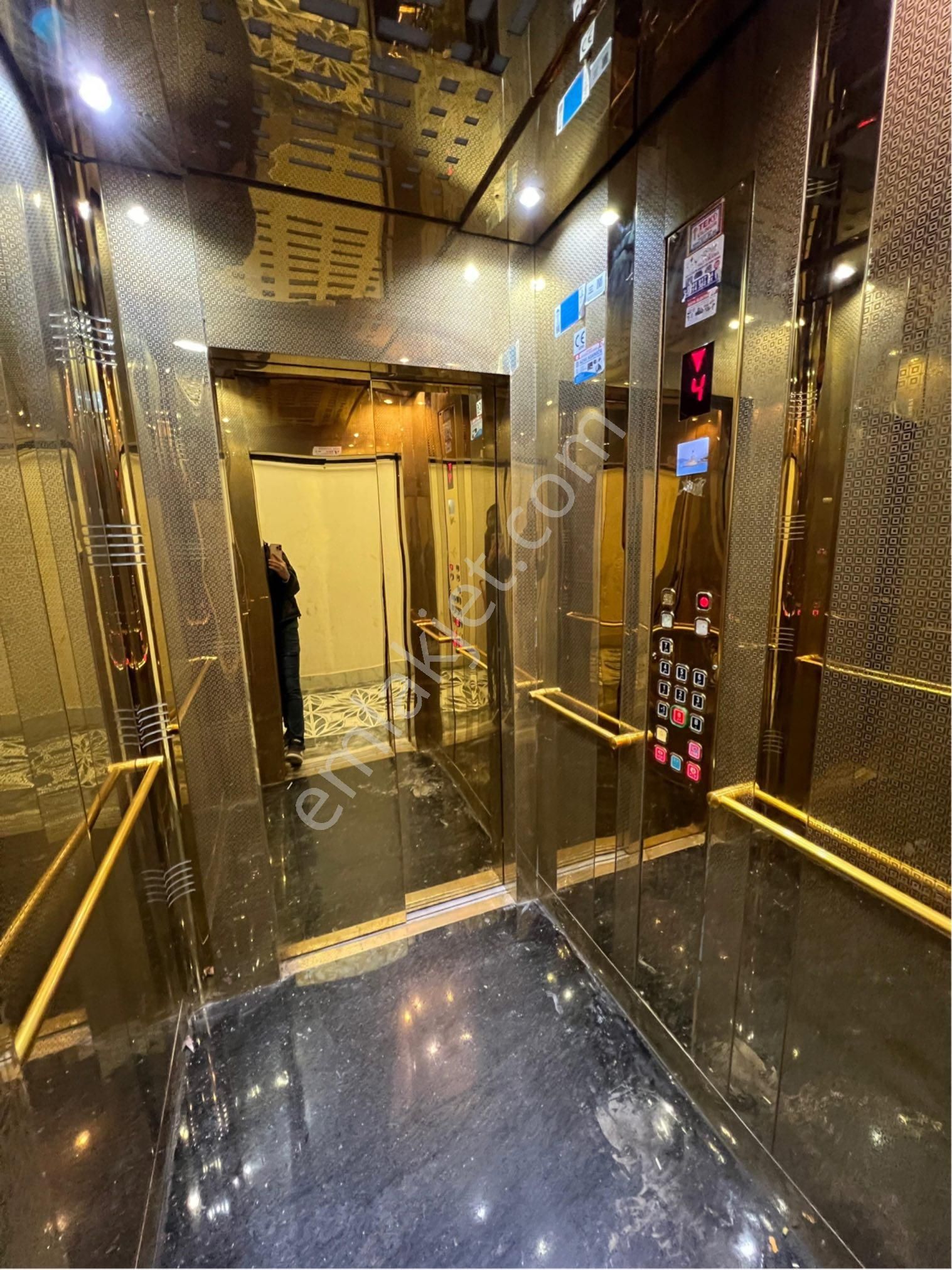 Jettir’den Karaköprü 2~ 35 De Satılık Cadde Üzerinde 4+1 Daire Ara Kat - Görsel 7