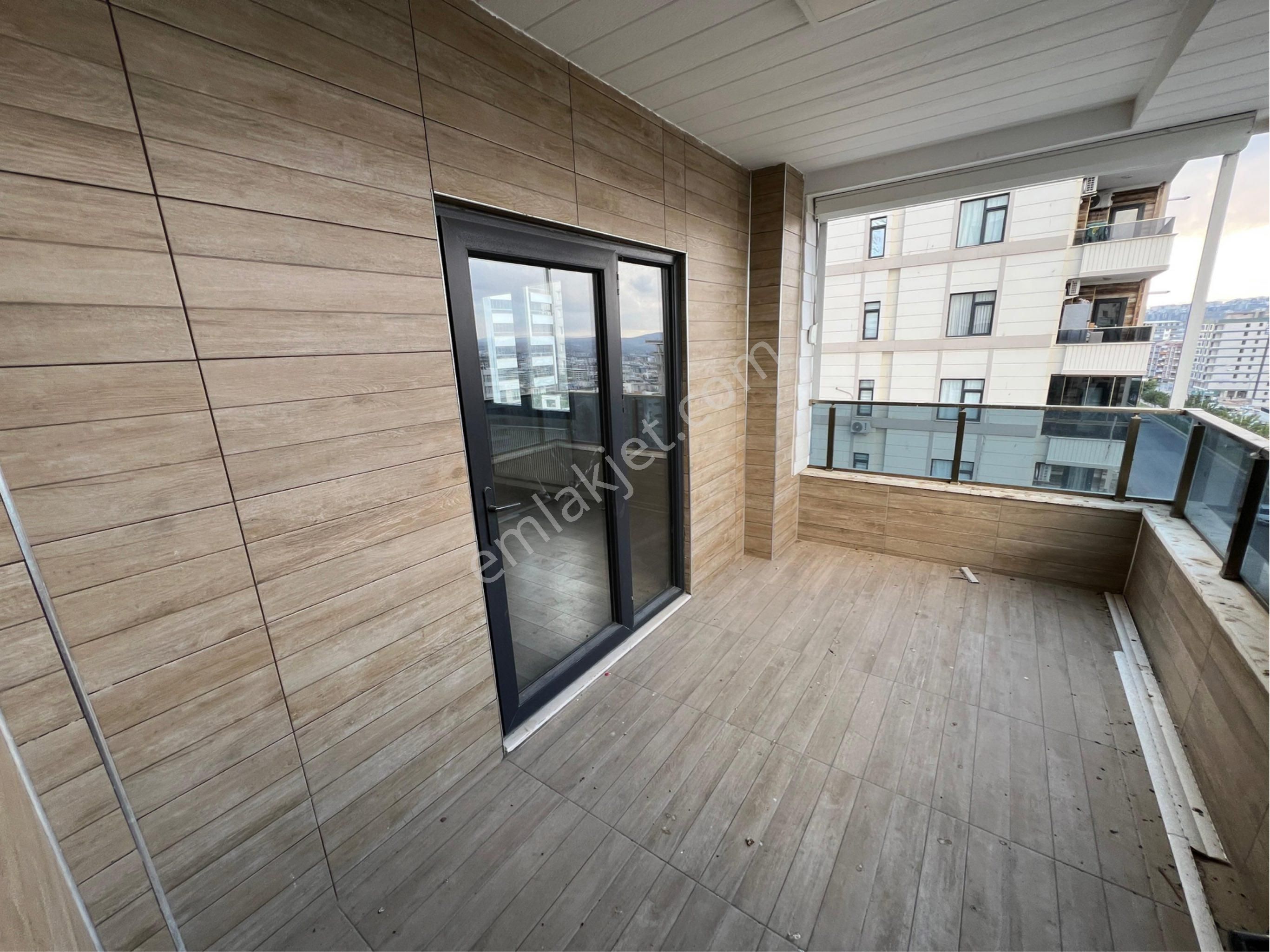 Jettir’den Karaköprü 2~ 35 De Satılık Cadde Üzerinde 4+1 Daire Ara Kat - Görsel 14