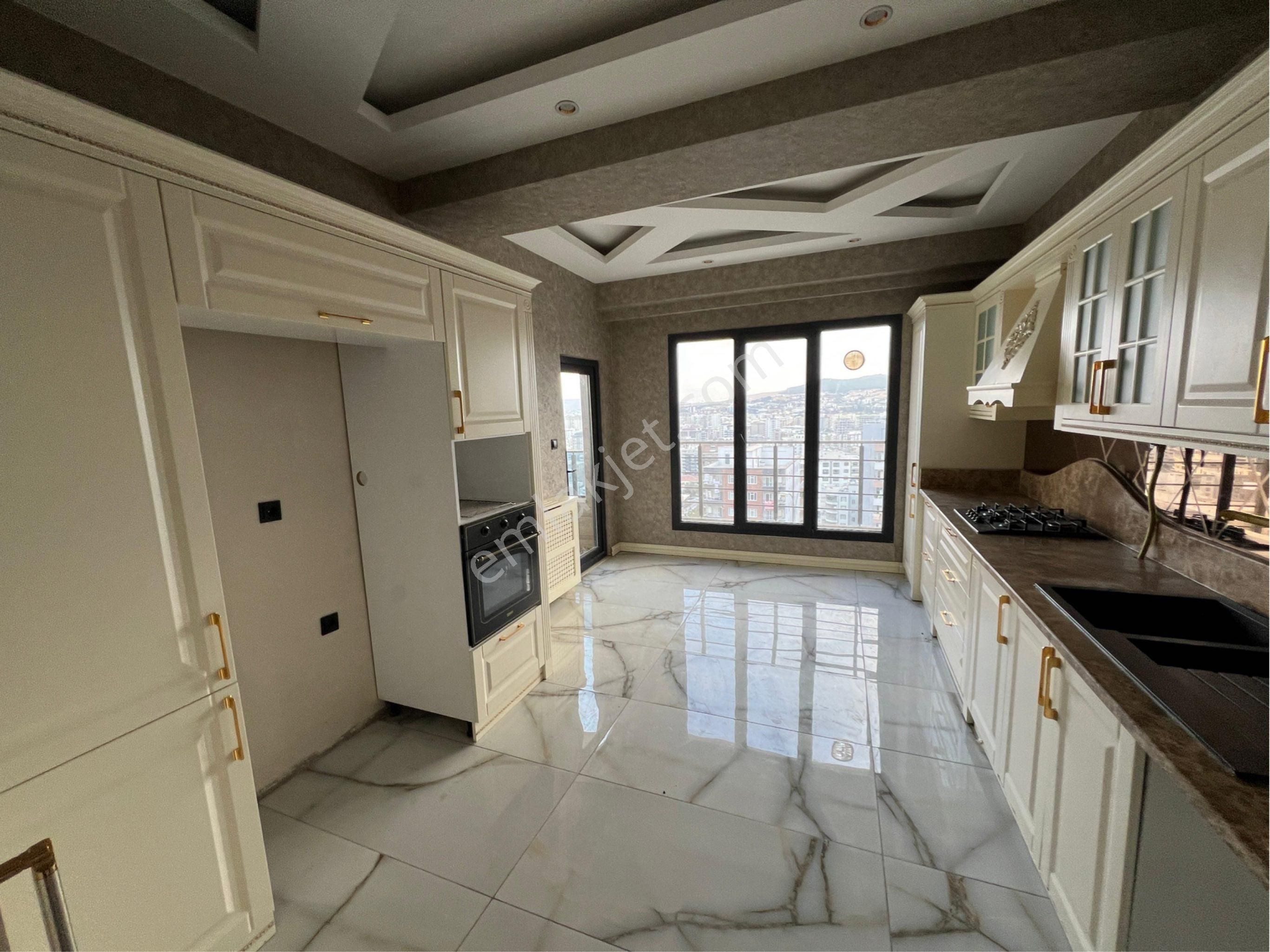 Jettir’den Karaköprü 2~ 35 De Satılık Cadde Üzerinde 4+1 Daire Ara Kat - Görsel 12