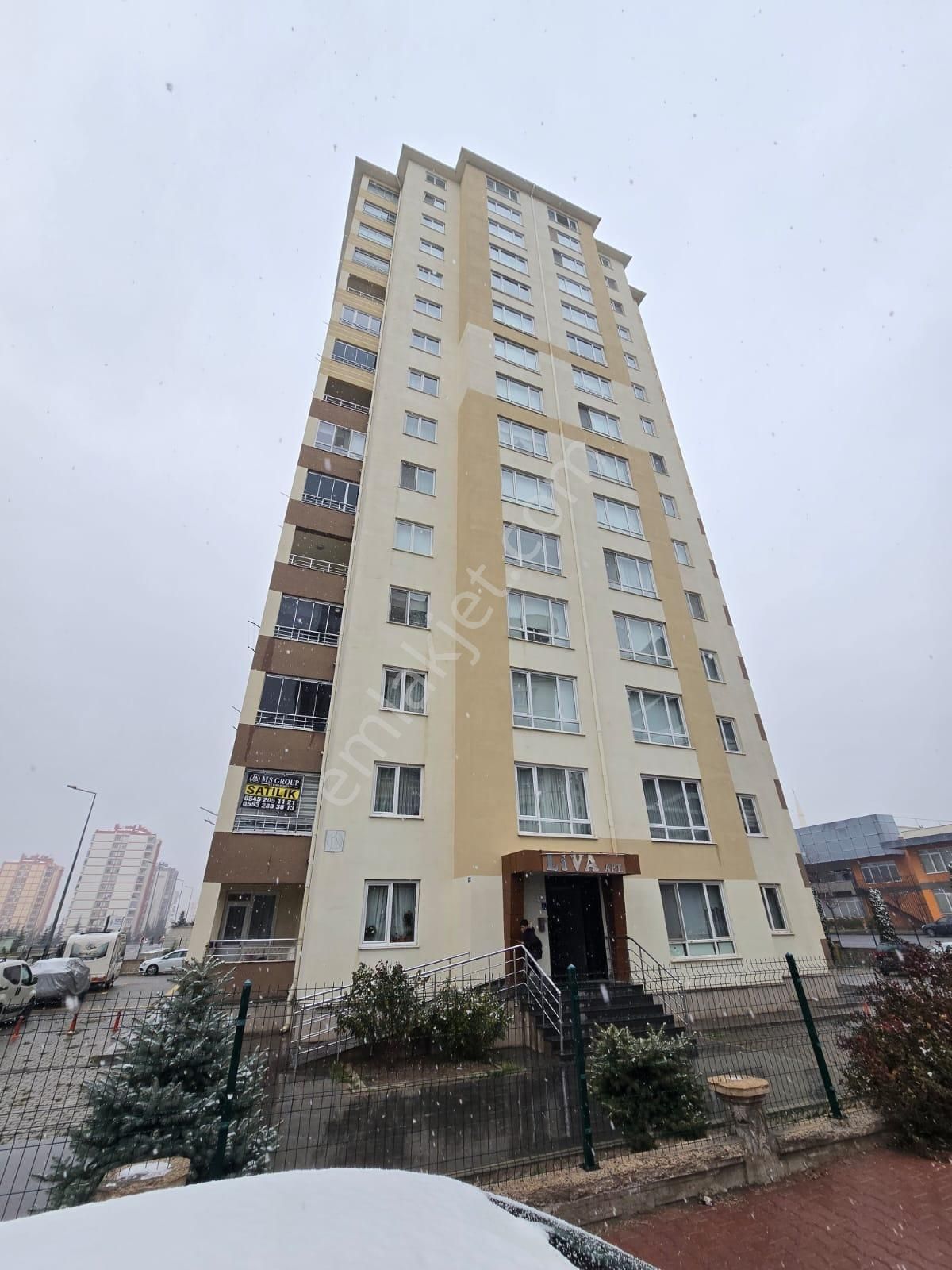 Beyazşehir Mahallesinde Satılık 3+1 Özel Yap Sat Daire