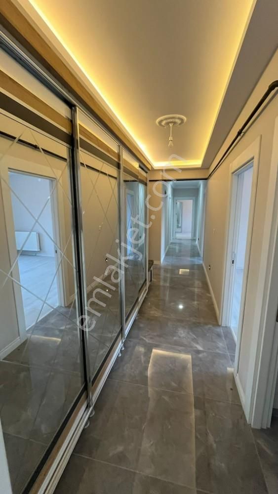 Yeni Mahalle’de Satılık 4+1 Ultra Lüks Geniş Daire - Görsel 8