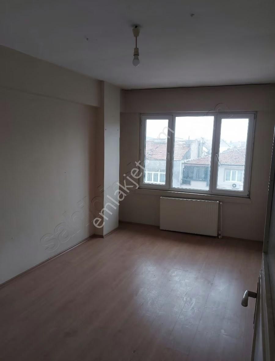 Antant Emlaktan İstiklal Caddesinde Sahile 100 M Mesafede - Görsel 6