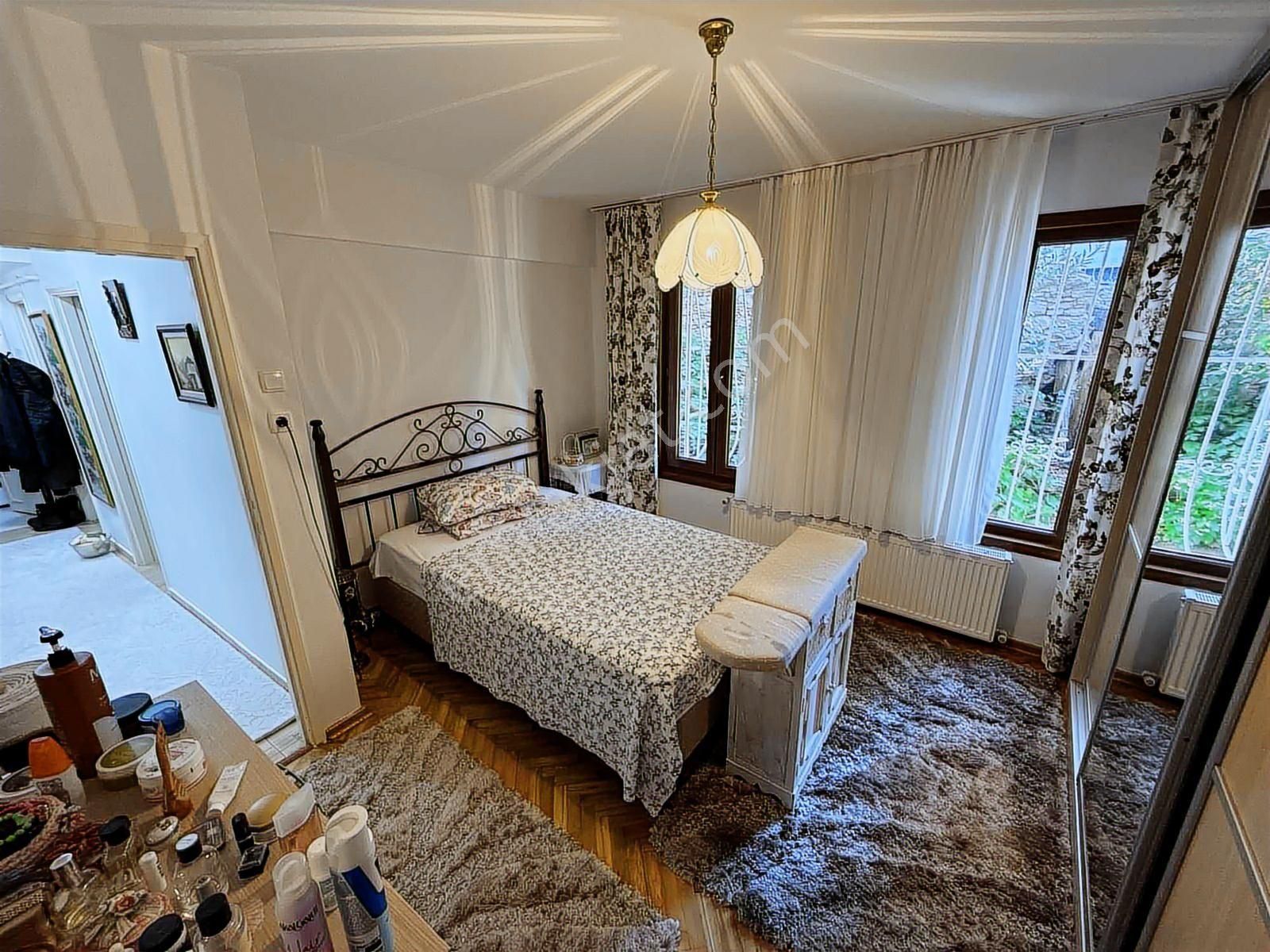 Üskükar Sahile 5 Dk Mesafede Satılık 2+1 Daire - Görsel 21