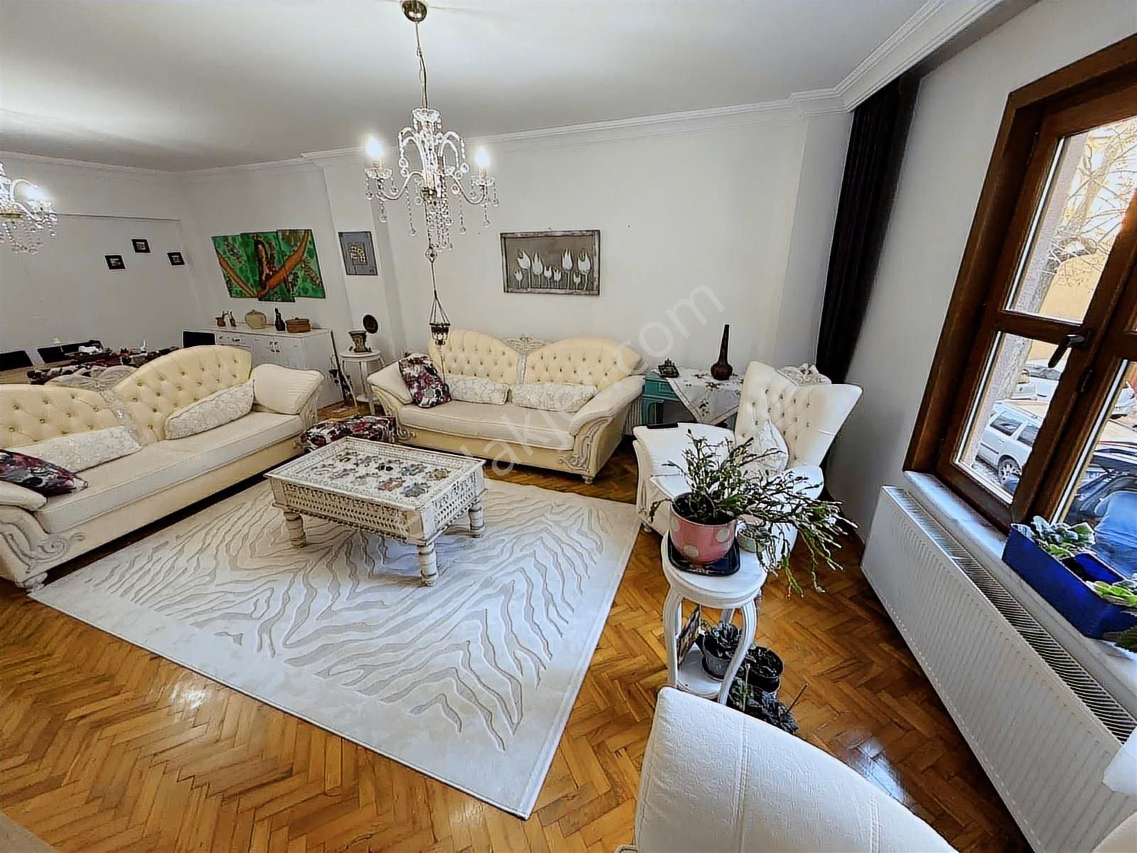 Üskükar Sahile 5 Dk Mesafede Satılık 2+1 Daire - Görsel 19