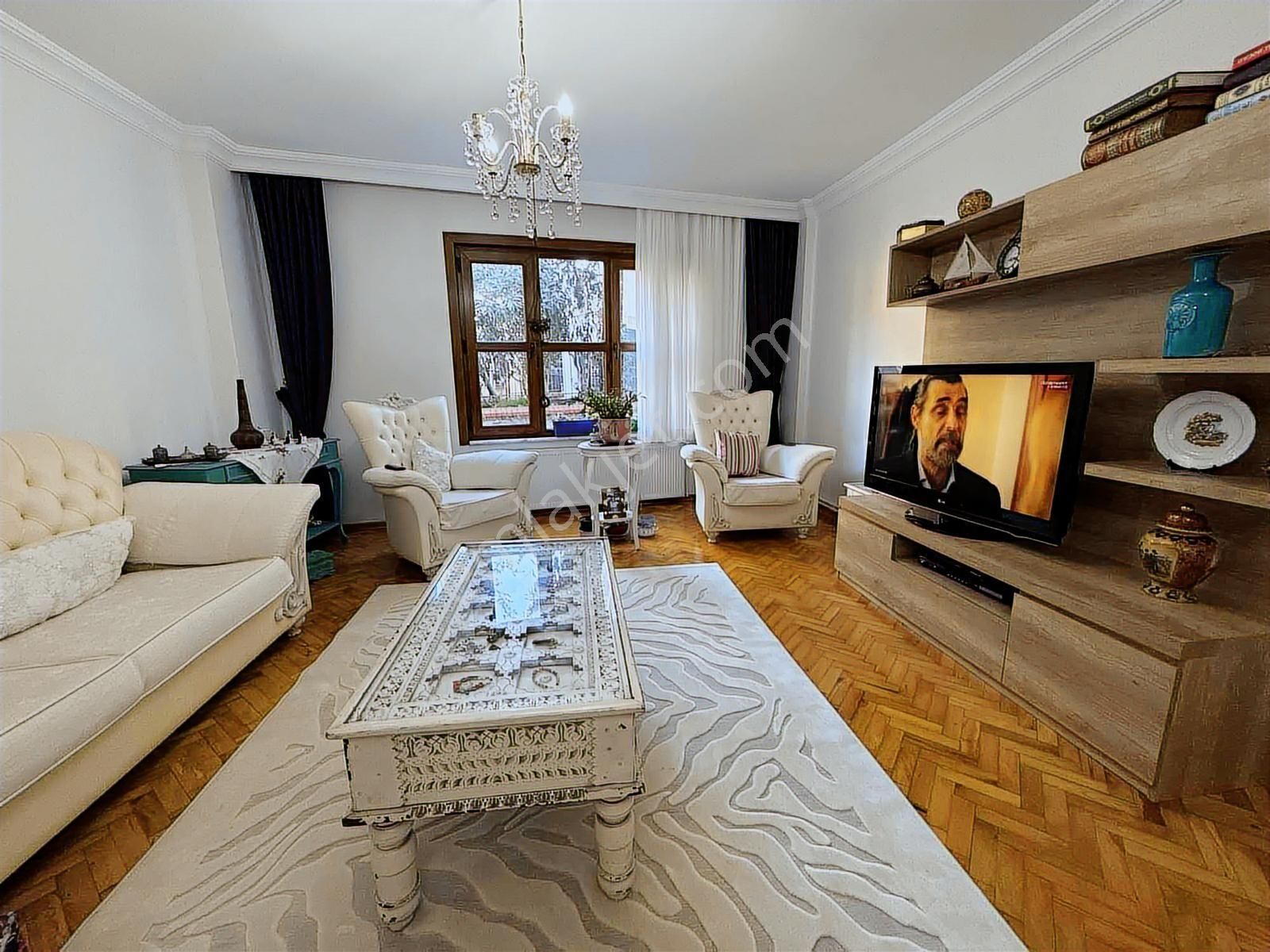 Üskükar Sahile 5 Dk Mesafede Satılık 2+1 Daire - Görsel 10