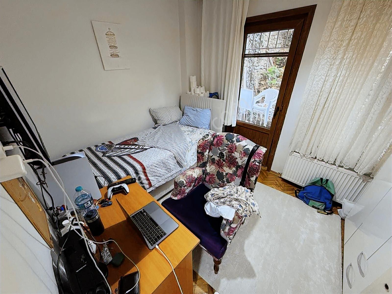 Üskükar Sahile 5 Dk Mesafede Satılık 2+1 Daire - Görsel 24