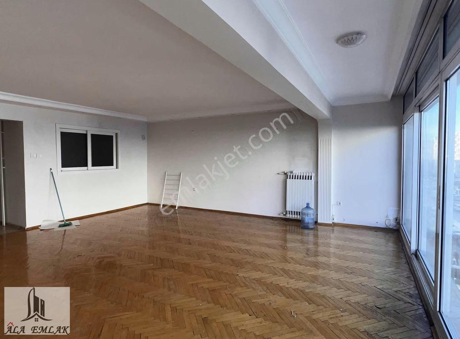 İnönü Caddesinde 3+1 Asansörlü Otoparklı Satılık Geniş Daire - Görsel 8