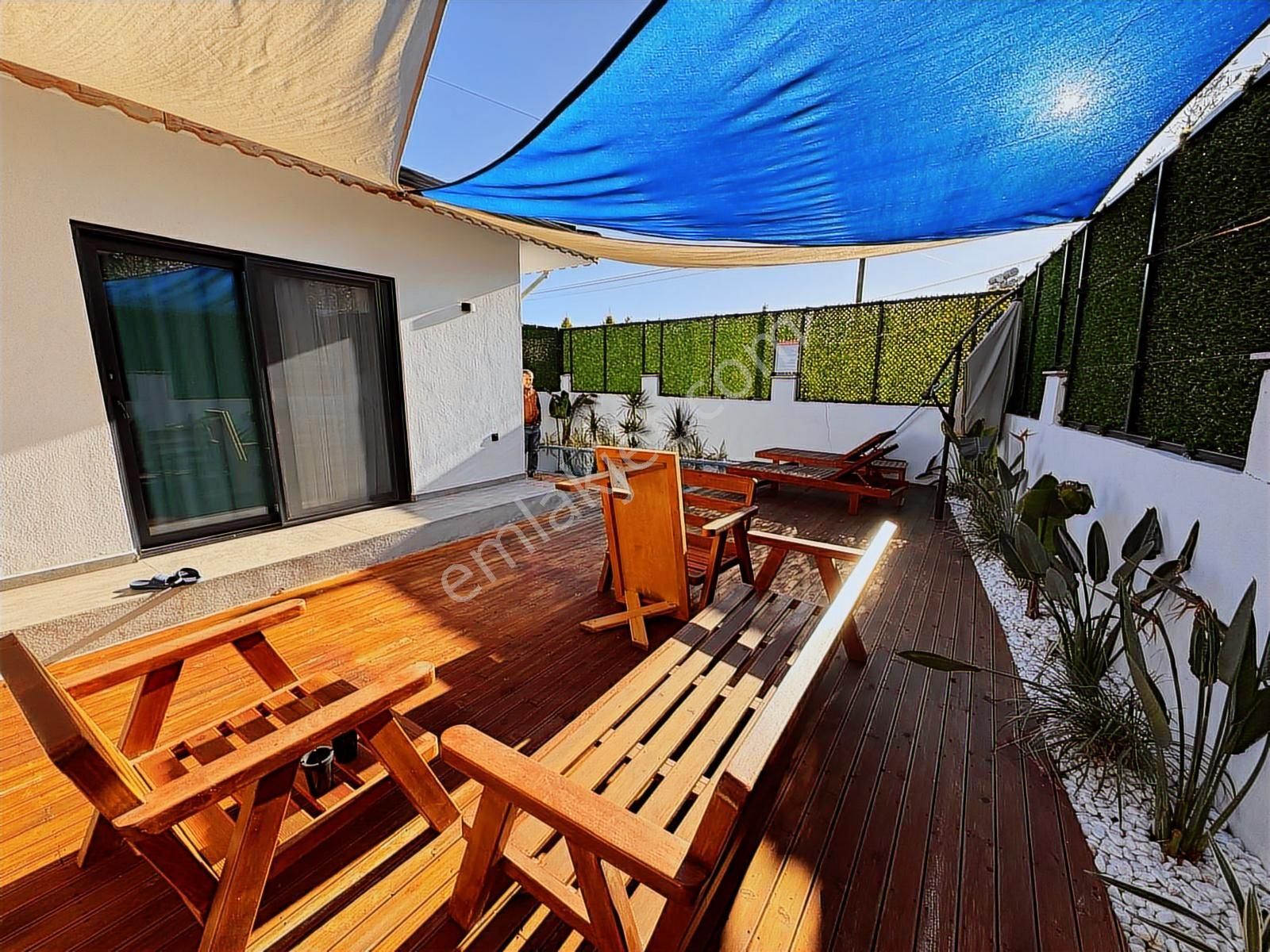 Cami Mahallesinde Uzun Dönem Kiralık Eşyalı 2+1 Villa - Görsel 20