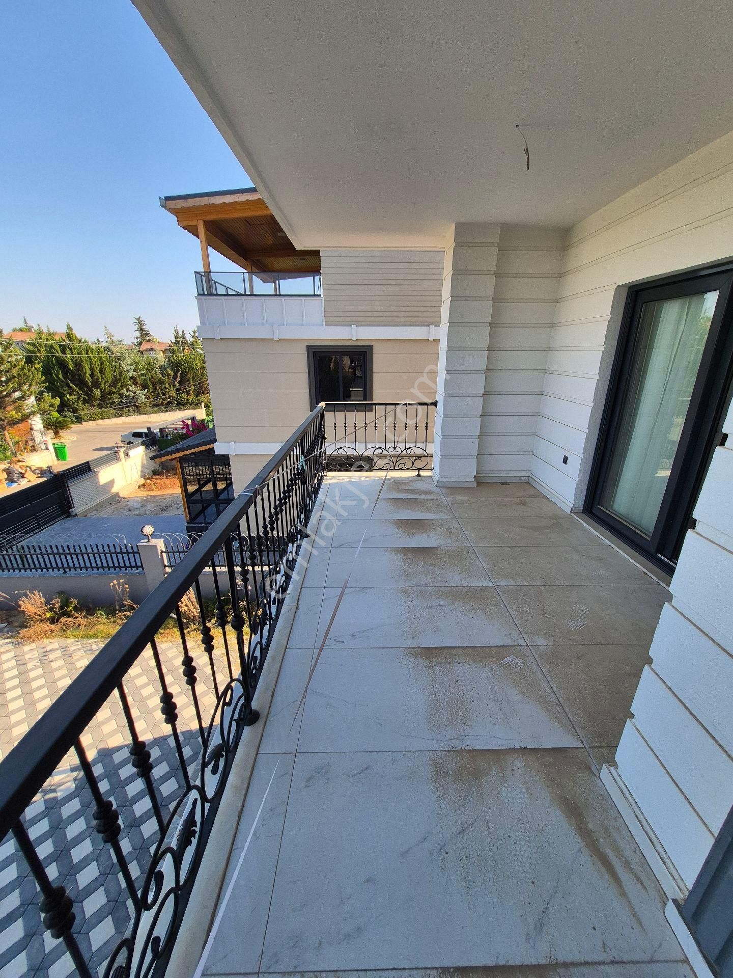 Çarkıparede 8+1 Triblex Eşyalı Villamız Satılıktır - Görsel 22