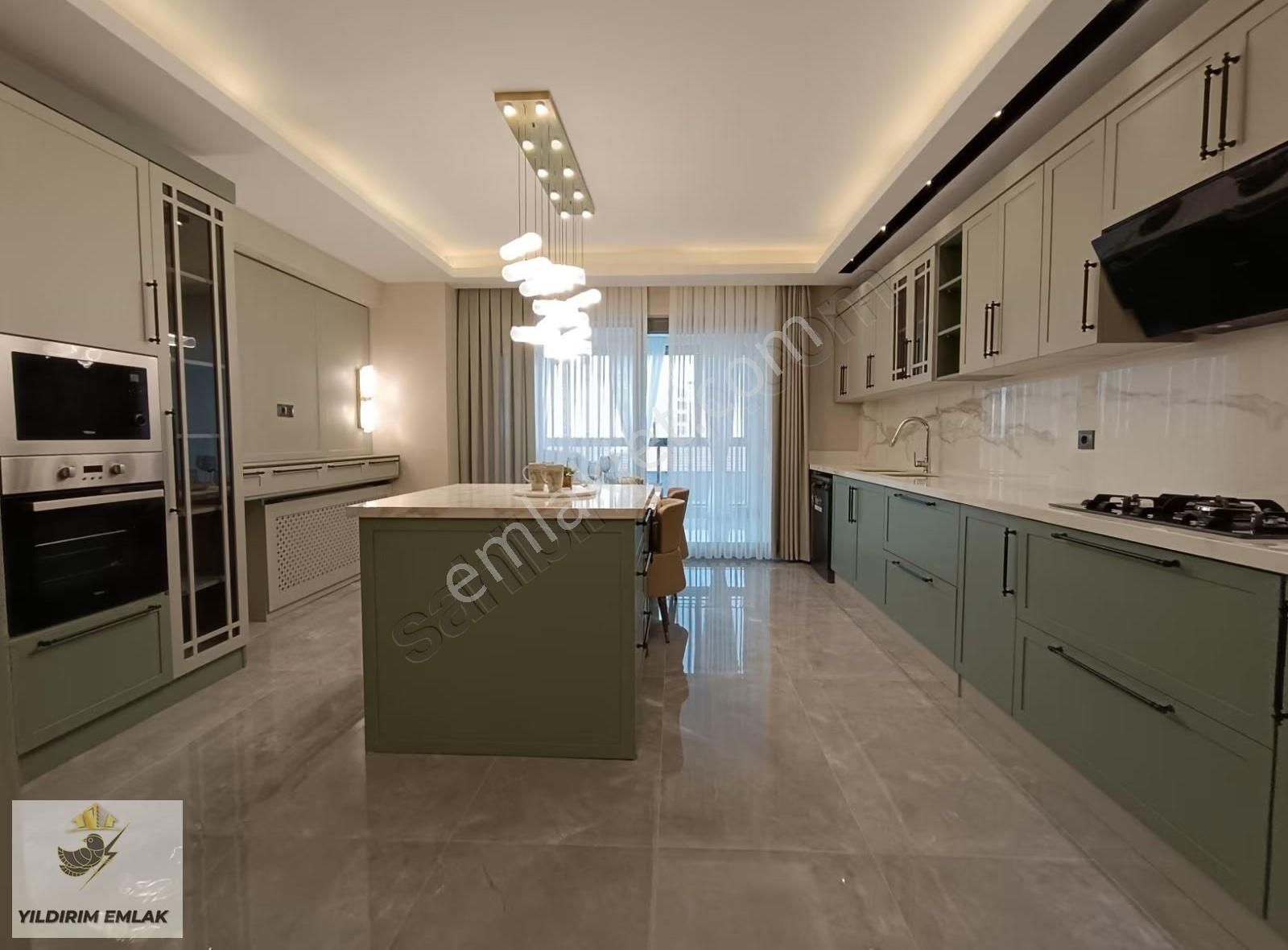 Yıldırım Emlak'tan Şehitlikte Ultra Lux 4+1 Kuş Bakışı Daire - Görsel 24