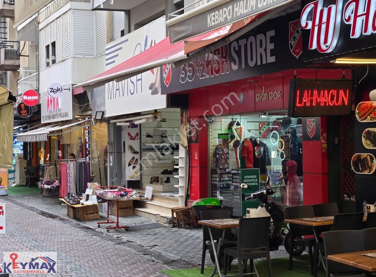 K.yaka Çarşıda 6 Metre Cepheli Batar Katlı Satılık 250m2 Dükkan