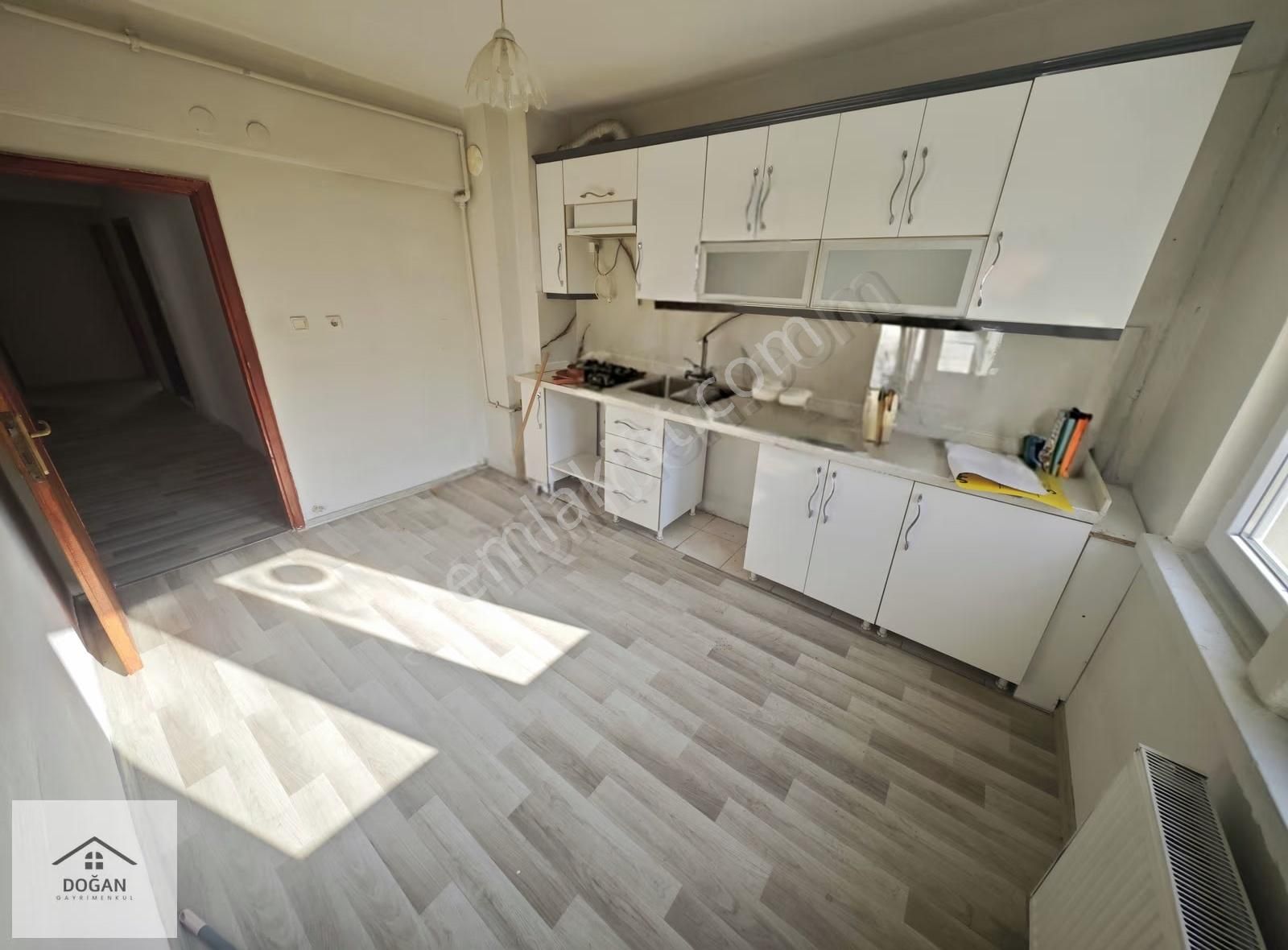 Sincan Ahi Evran'da Ara Katta Yapılı 3+1 Kiralık Geniş Daire - Görsel 11