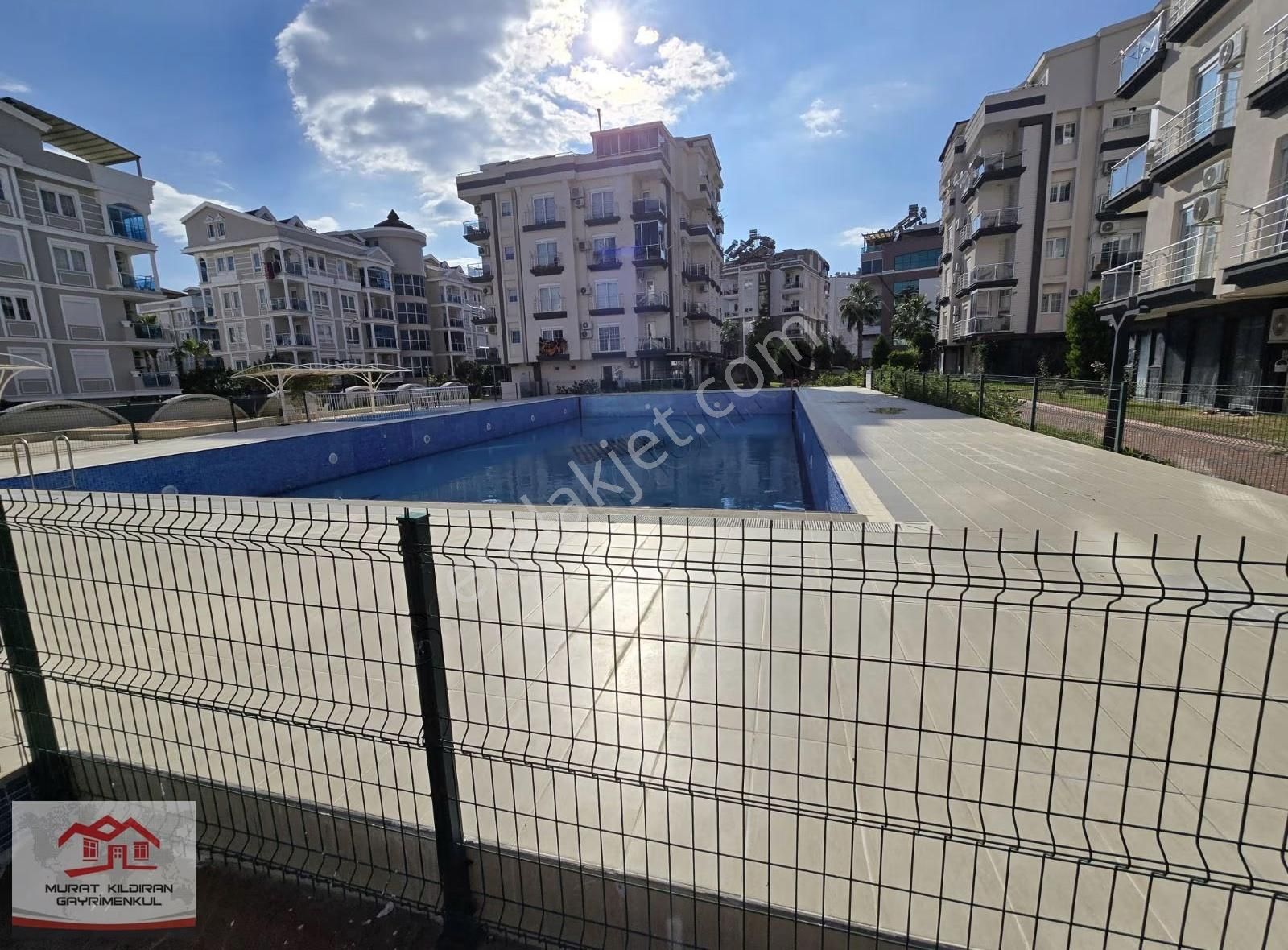 Hurmada Satılık Havuzlu K. Otoparklı 2+1 Daire