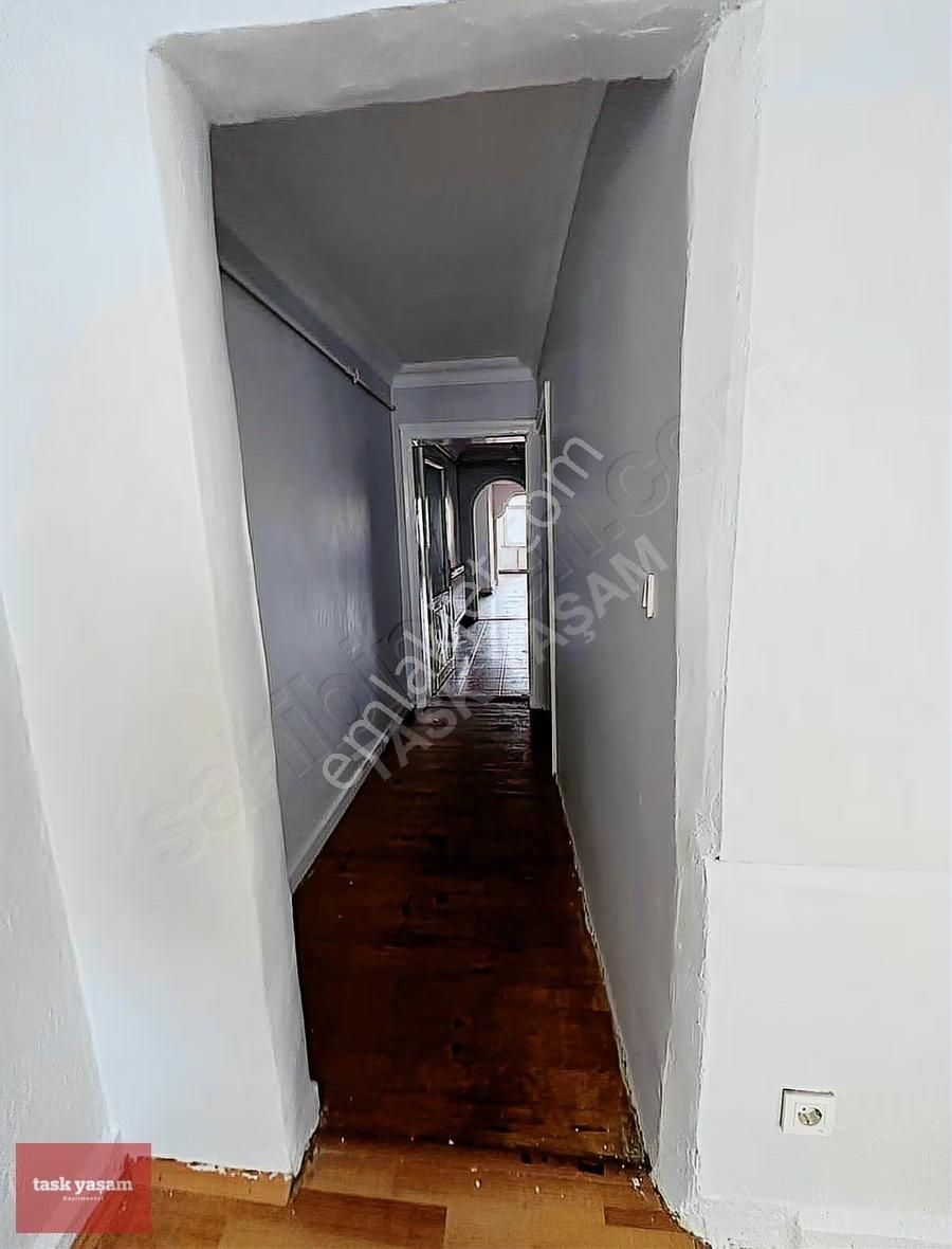 Nişantaşına Yürüme Mesafesinde Satılık 2+1 Daire - Görsel 4