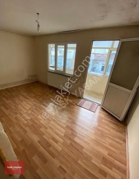 Nişantaşına Yürüme Mesafesinde Satılık 2+1 Daire